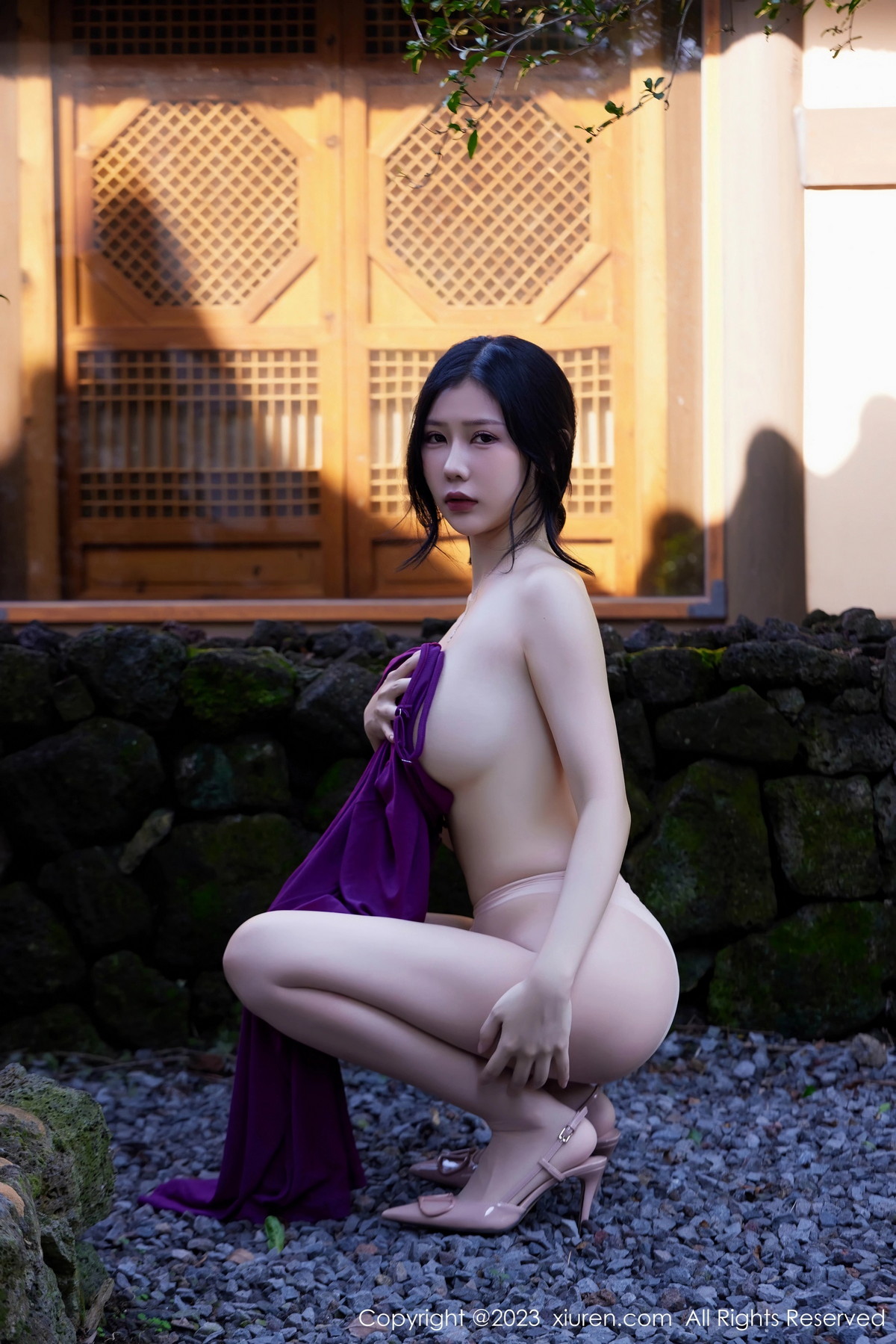 [XiuRen]高清写真图 2023.10.10 No.7485 尹甜甜 长裙美腿