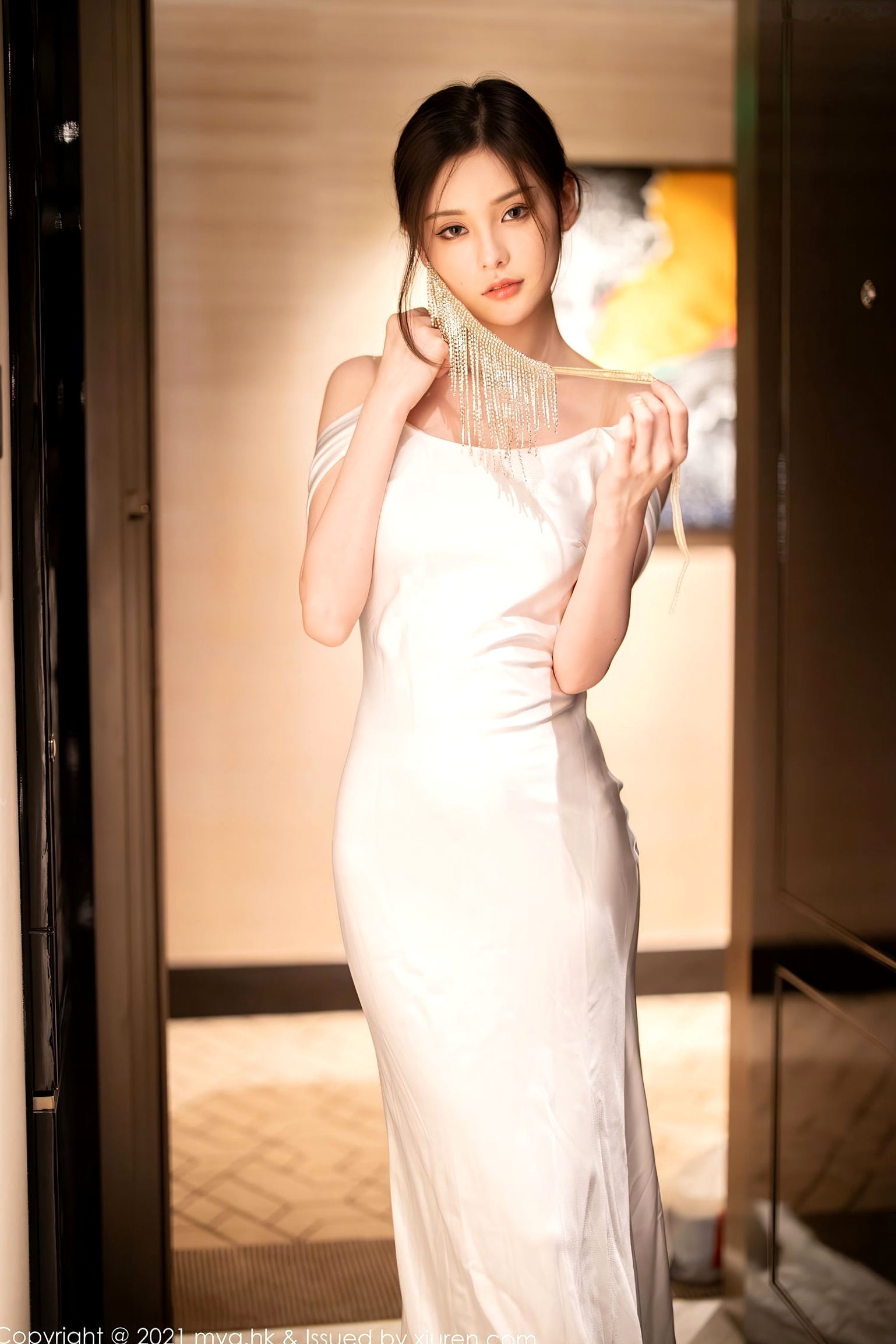 Gallery - MyGirl美媛馆-552-小夕Juju-纯白新娘礼服诱惑写真，修长美腿演绎极致丝袜视觉盛宴，江浙沪旅拍唯美浪漫风格美媛馆丝袜诱惑婚纱私房照 小夕juju女神私房照_秀色女神 - image 7