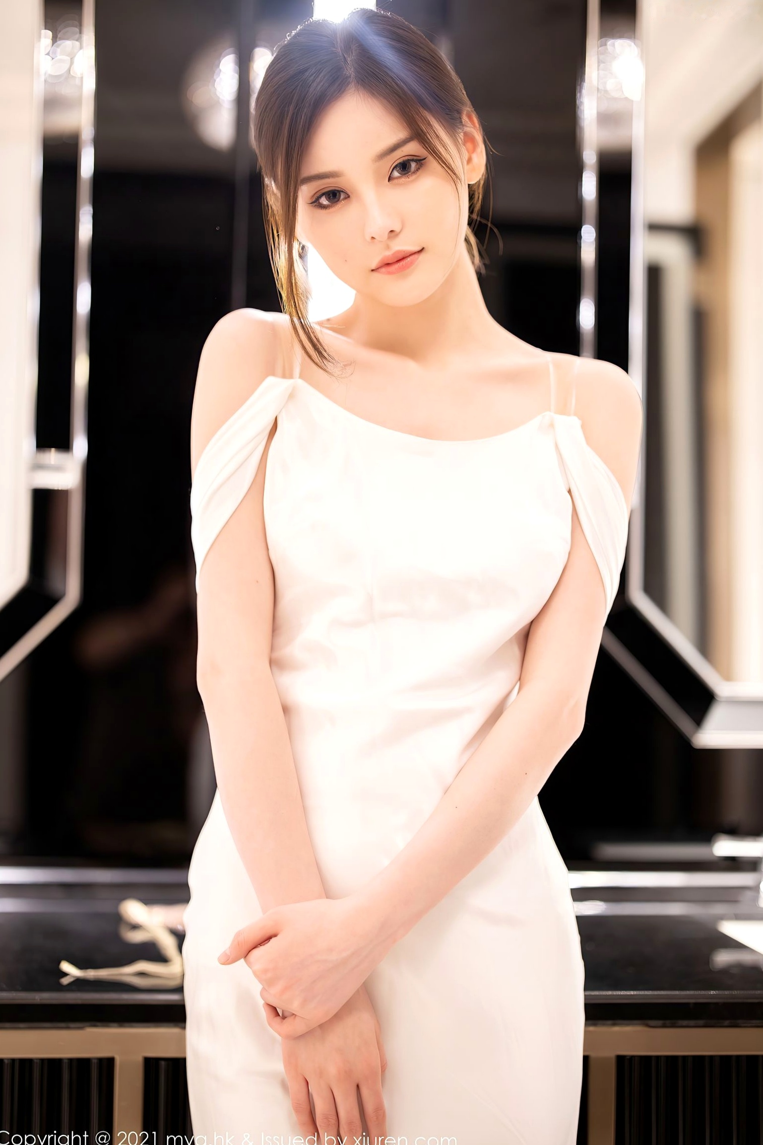 Gallery - MyGirl美媛馆-552-小夕Juju-纯白新娘礼服诱惑写真，修长美腿演绎极致丝袜视觉盛宴，江浙沪旅拍唯美浪漫风格美媛馆丝袜诱惑婚纱私房照 小夕juju女神私房照_秀色女神 - image 49