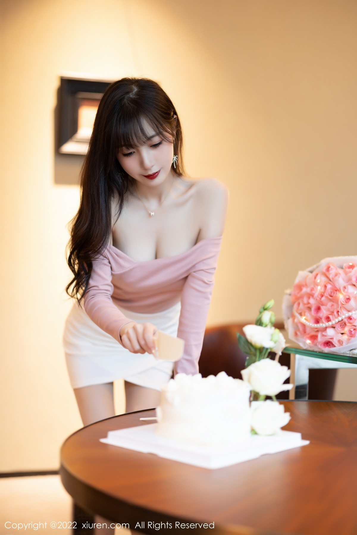 [XiuRen]高清写真图 2022.11.30 No.5934 林星阑 短裙美腿