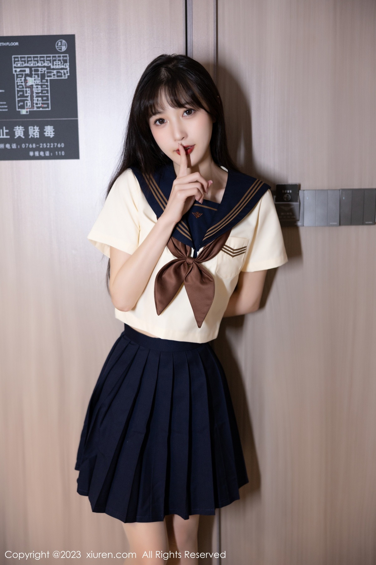 [XiuRen]高清写真图 2023.01.12 No.6126 林星阑 制服美腿