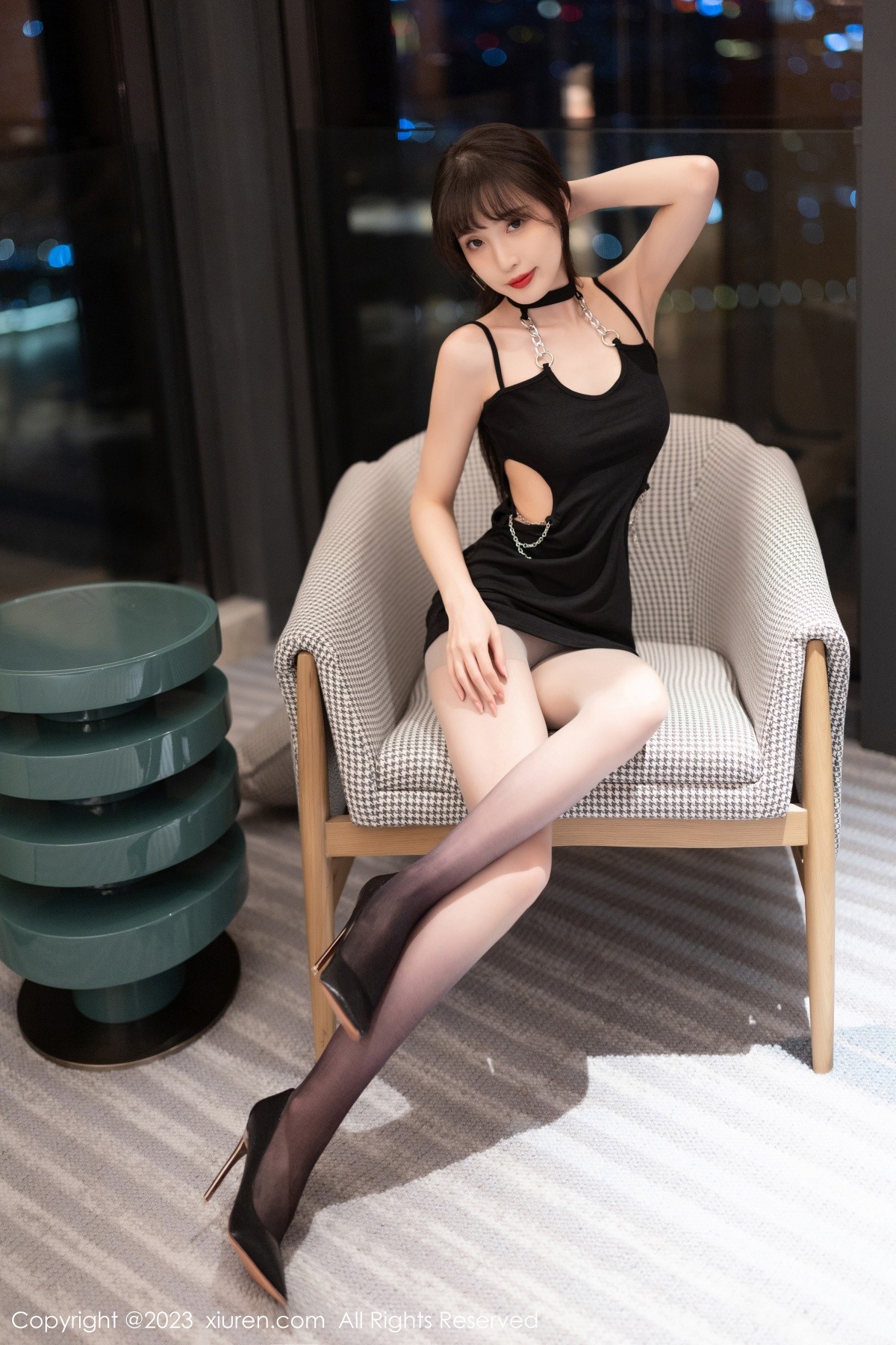 [XiuRen]高清写真图 2023.04.12 No.6565 林星阑 丝袜美腿