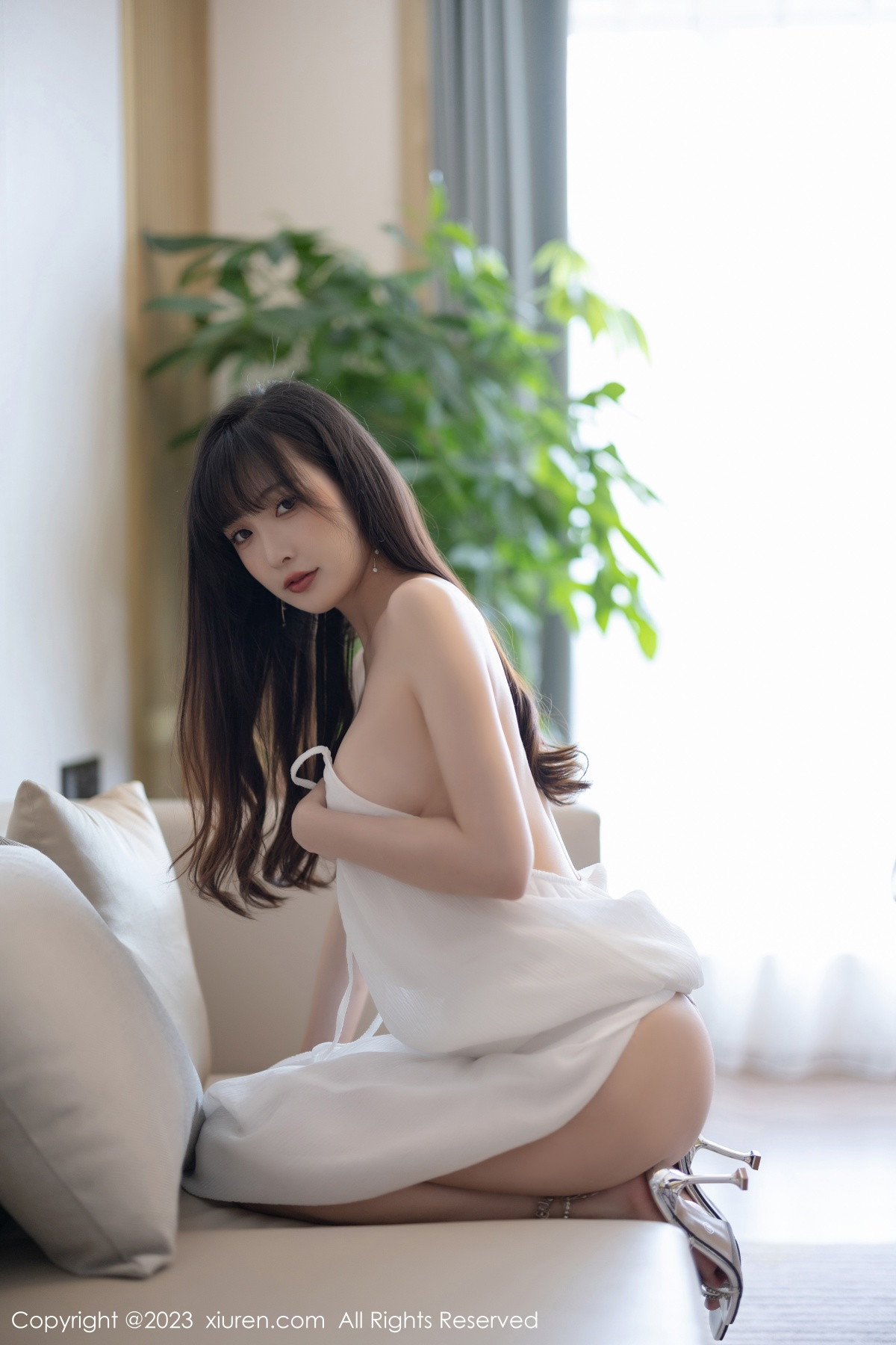 [XiuRen]高清写真图 2023.08.28 No.7297 林星阑 长裙美腿