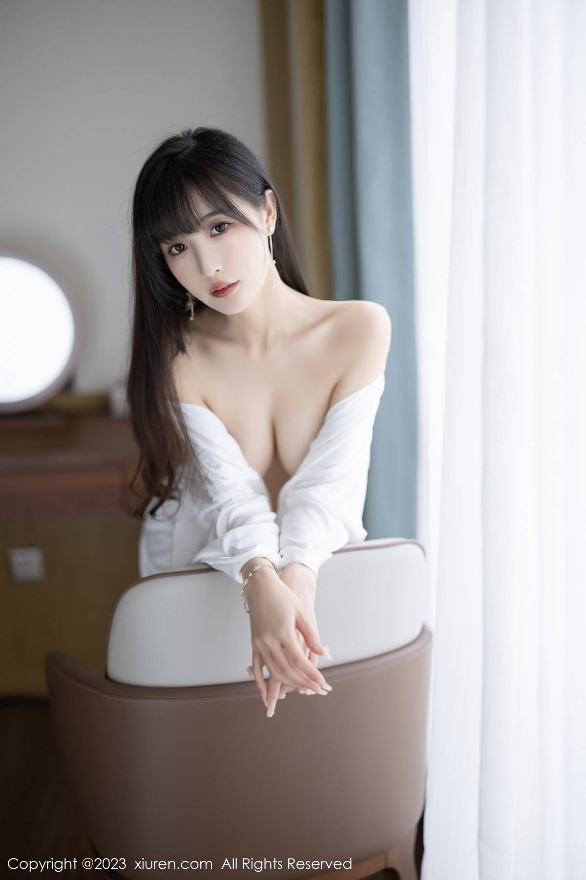 [XiuRen]高清写真图 2023.08.28 No.7297 林星阑 长裙美腿
