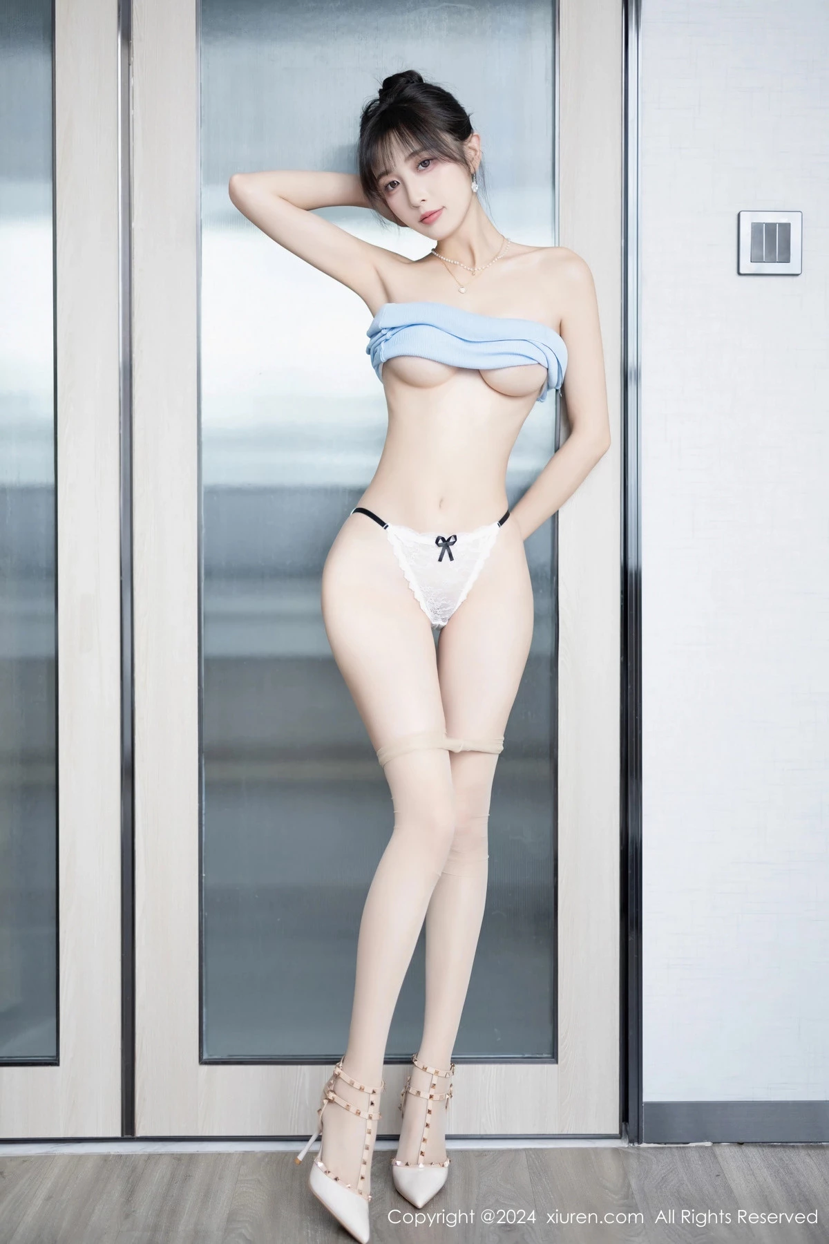 [XiuRen]高清写真图 2024.03.01 No.8165 林星阑 性感黑丝