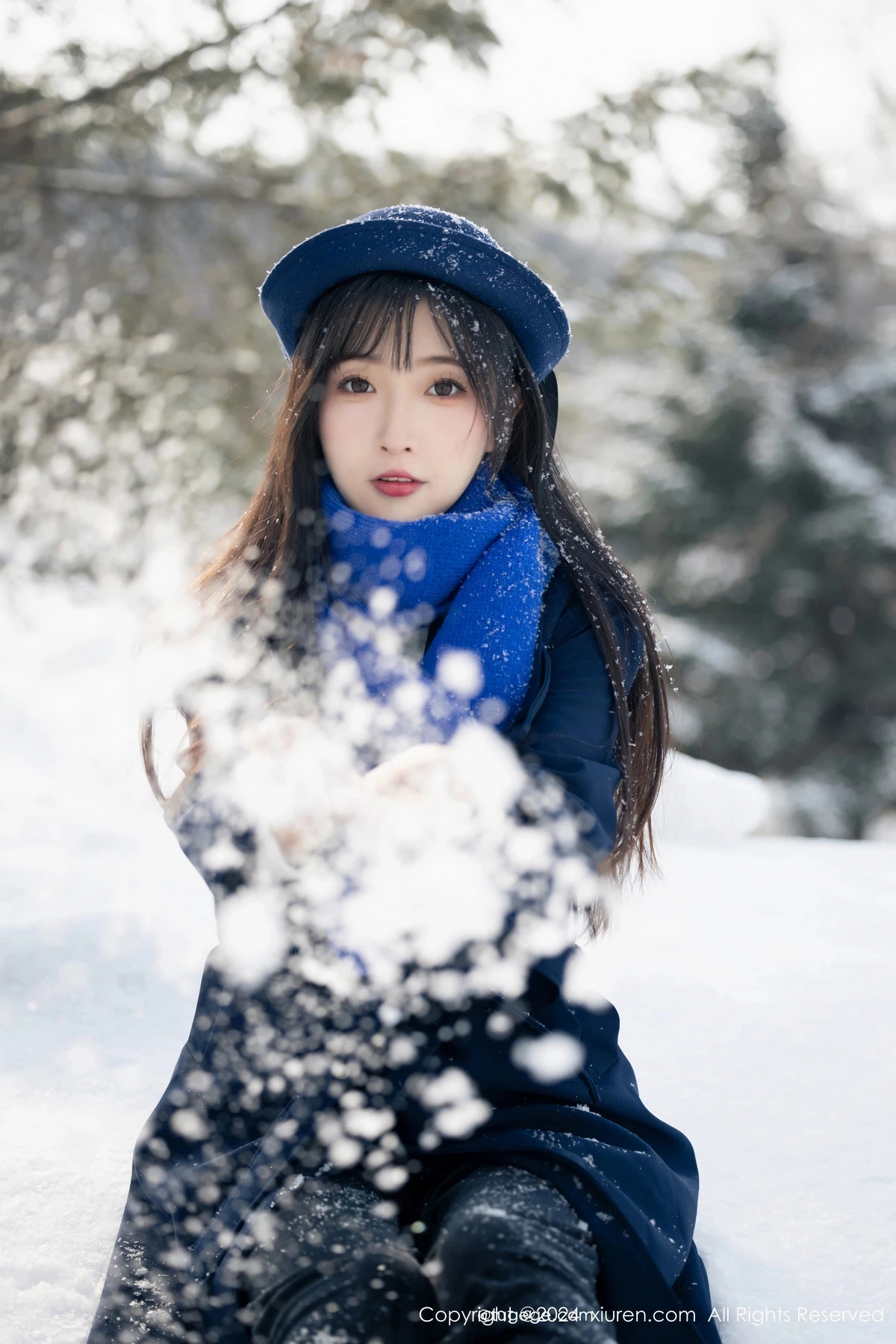 [XiuRen]高清写真图 2024.04.01 No.8325 林星阑 黑丝美腿
