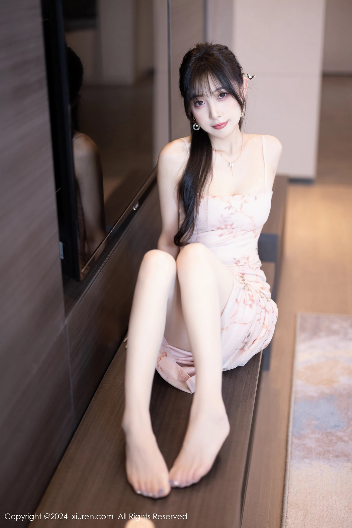 [XiuRen]高清写真图 2024.06.11 No.8682 林星阑 丝袜美腿