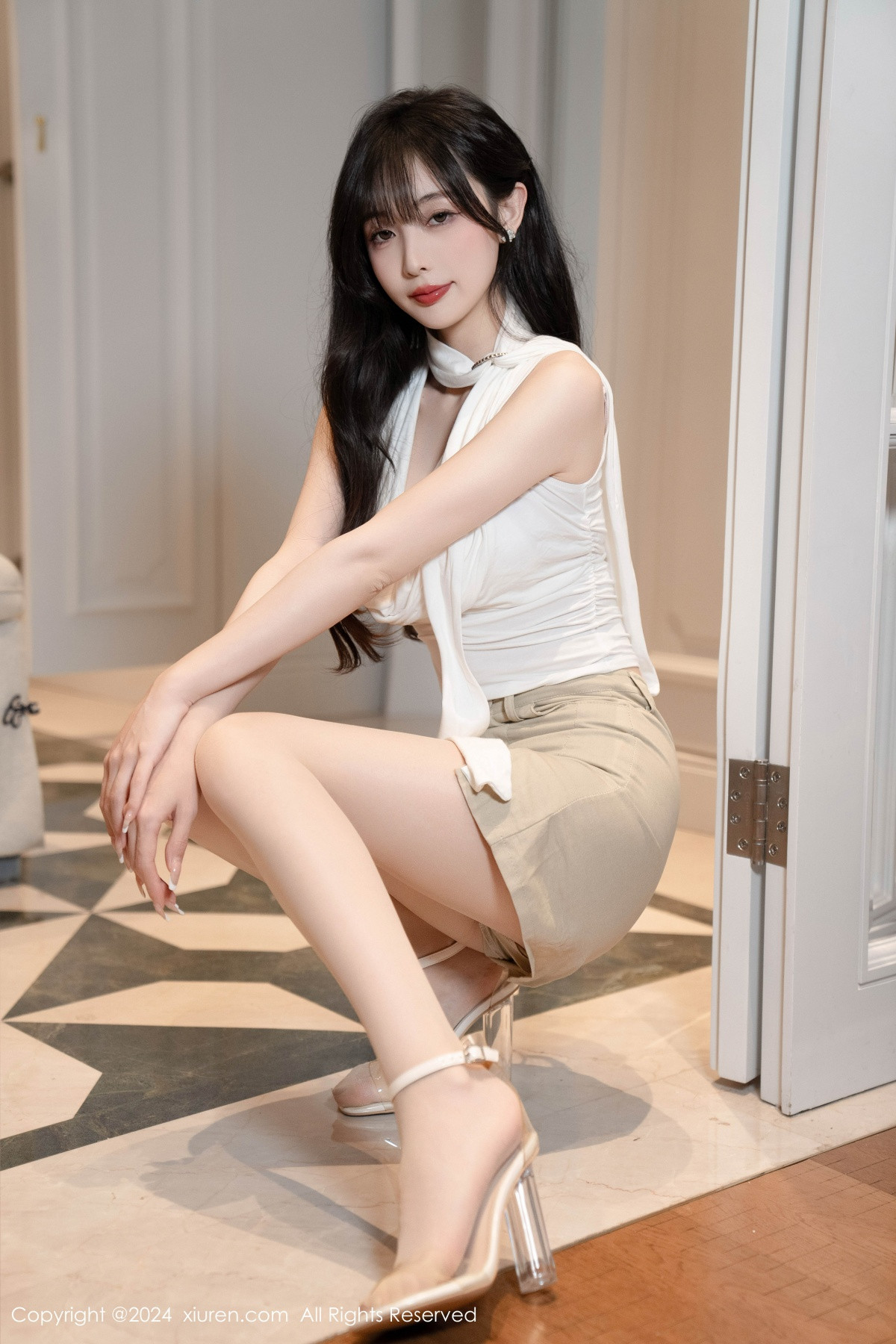 [XiuRen]高清写真图 2024.07.12 No.8849 林星阑 丝袜美腿