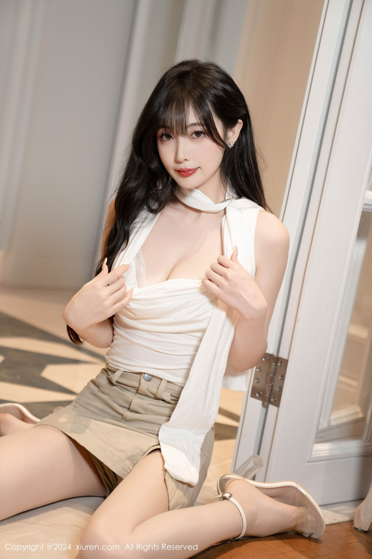 [XiuRen]高清写真图 2024.07.12 No.8849 林星阑 丝袜美腿