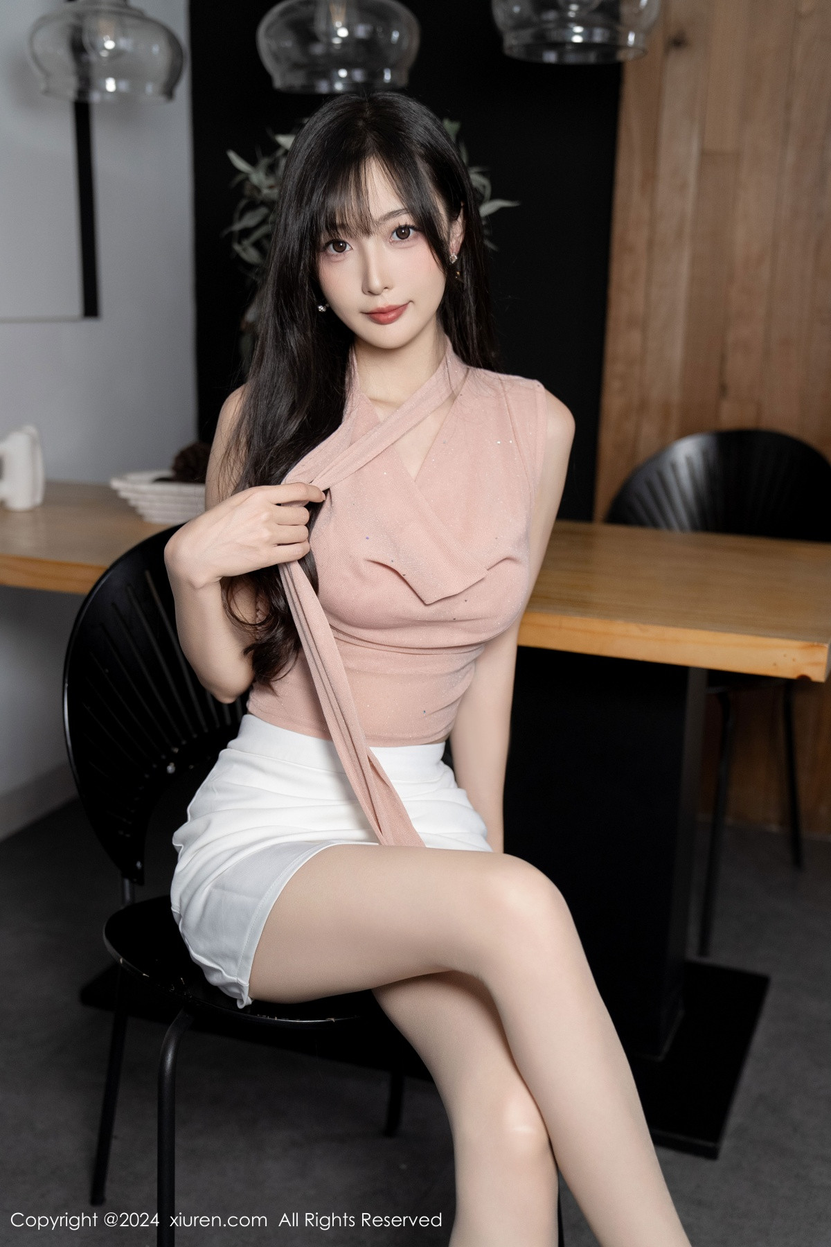 [XiuRen]高清写真图 2024.08.07 No.8980 林星阑 丝袜美腿