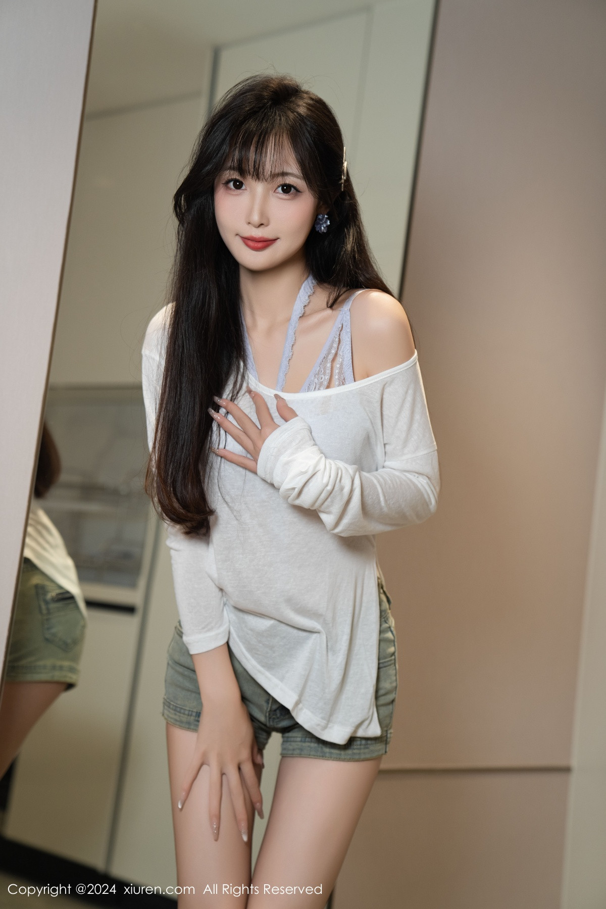 [XiuRen]高清写真图 2024.09.26 No.9215 林星阑 美腿性感