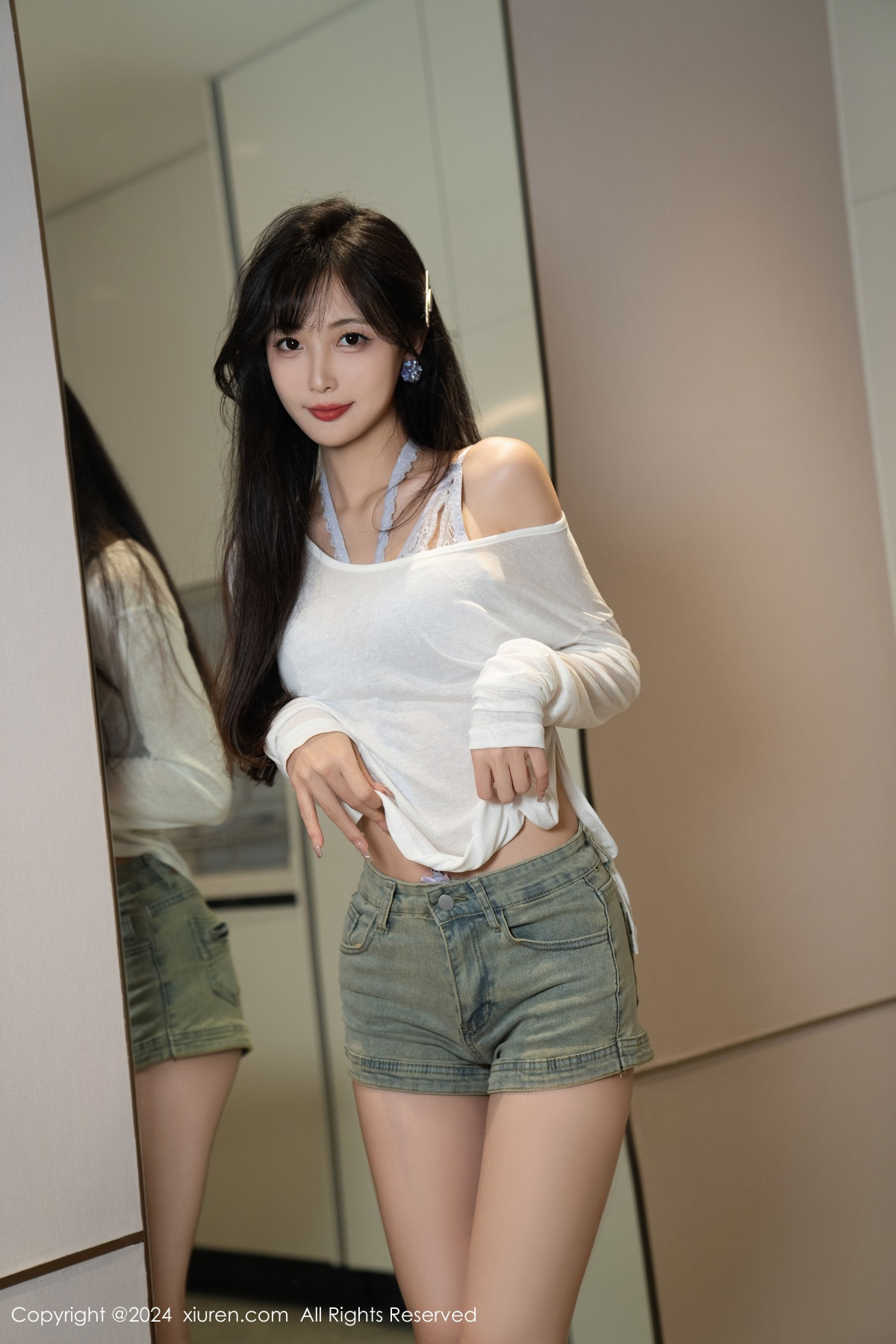 [XiuRen]高清写真图 2024.09.26 No.9215 林星阑 美腿性感