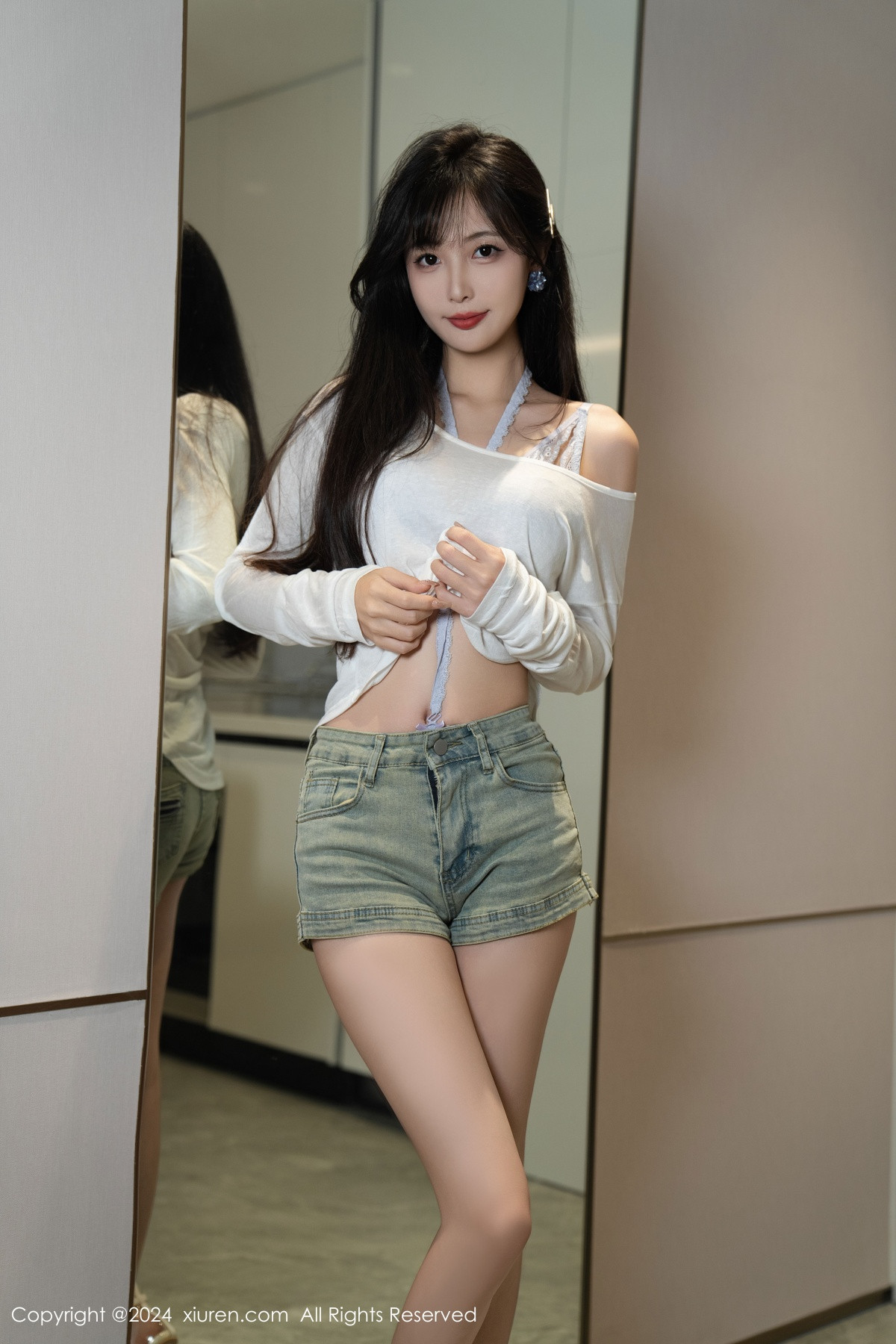 [XiuRen]高清写真图 2024.09.26 No.9215 林星阑 美腿性感