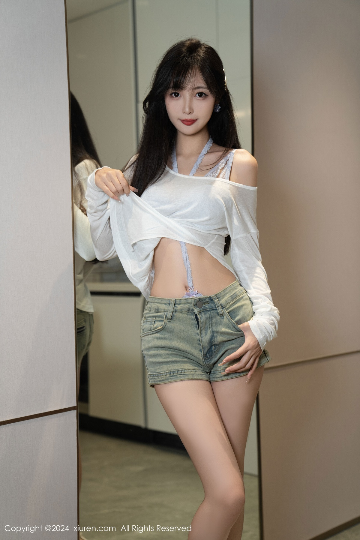 [XiuRen]高清写真图 2024.09.26 No.9215 林星阑 美腿性感