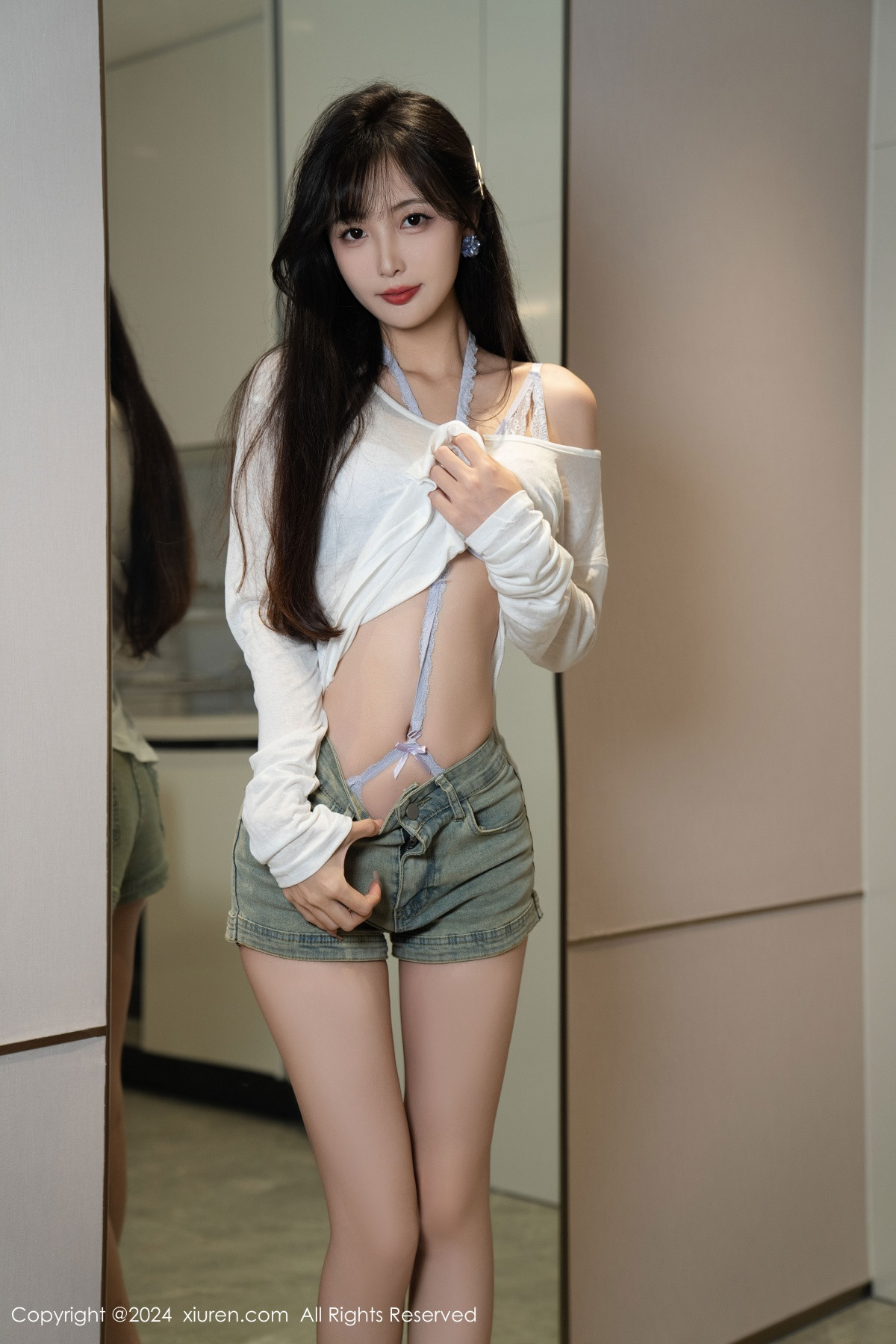 [XiuRen]高清写真图 2024.09.26 No.9215 林星阑 美腿性感