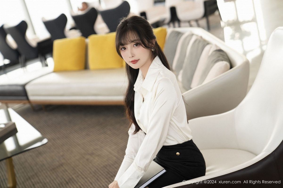 [XiuRen]高清写真图 2024.09.30 No.9237 林星阑 黑丝美腿
