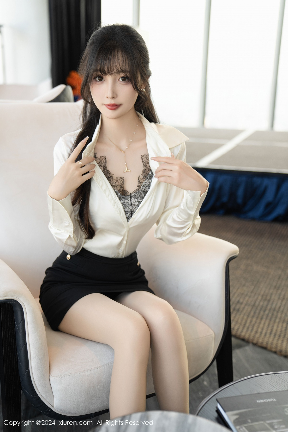 [XiuRen]高清写真图 2024.09.30 No.9237 林星阑 黑丝美腿