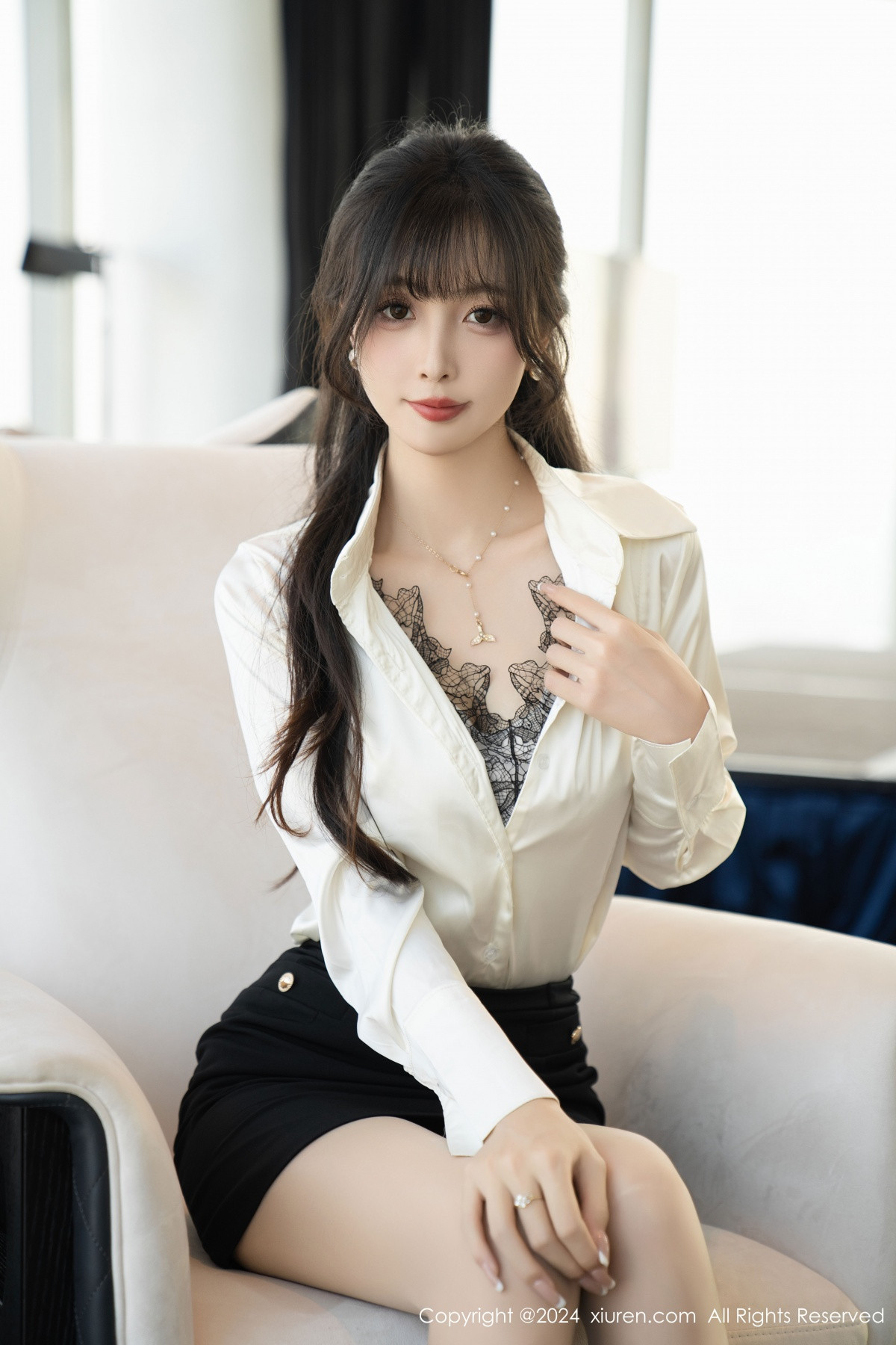[XiuRen]高清写真图 2024.09.30 No.9237 林星阑 黑丝美腿