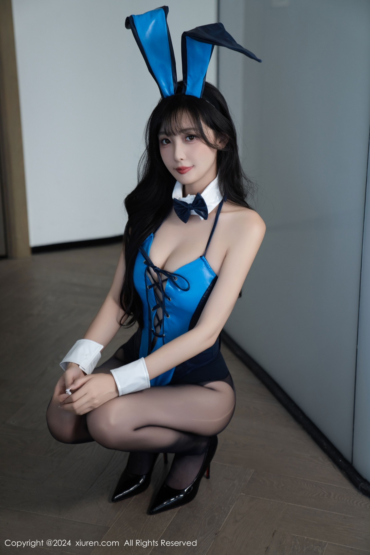[XiuRen]高清写真图 2024.09.30 No.9237 林星阑 黑丝美腿