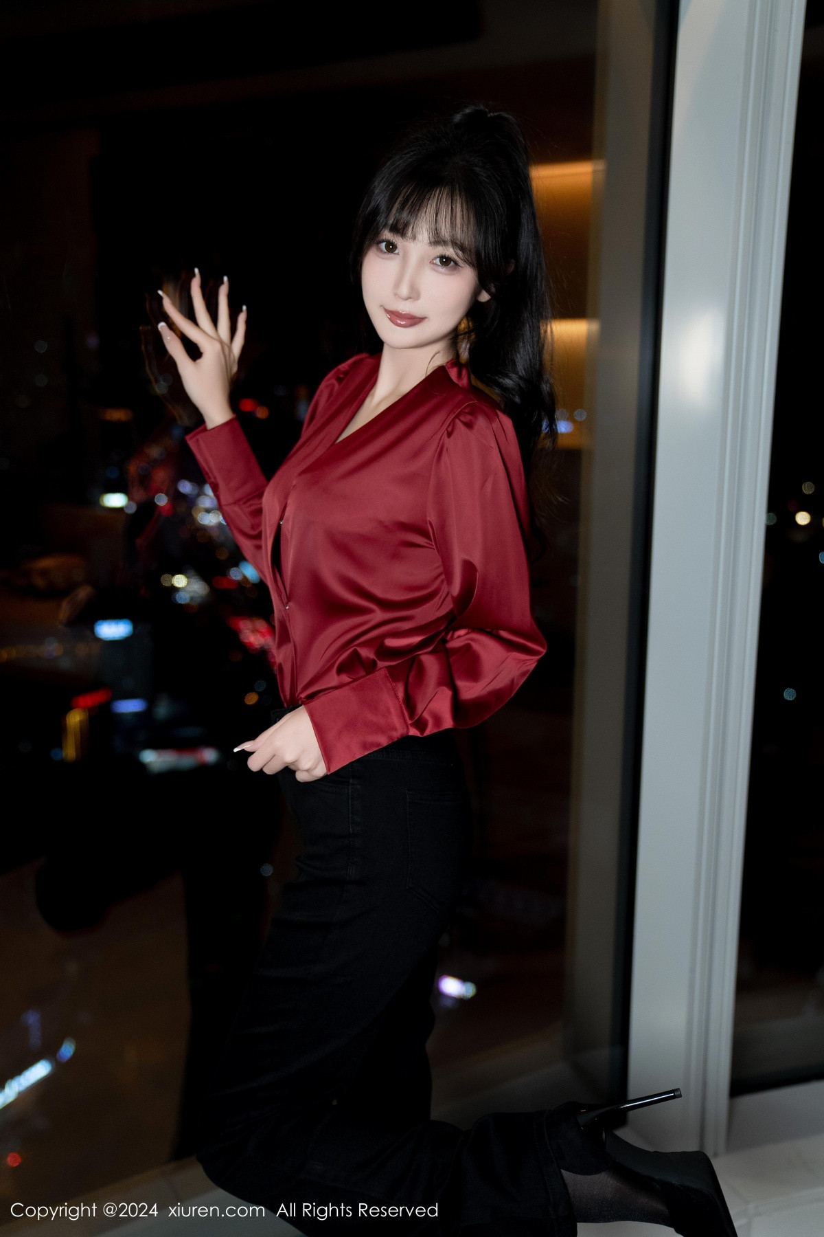 [XiuRen]高清写真图 2024.10.16 No.9299 林星阑 黑丝美腿
