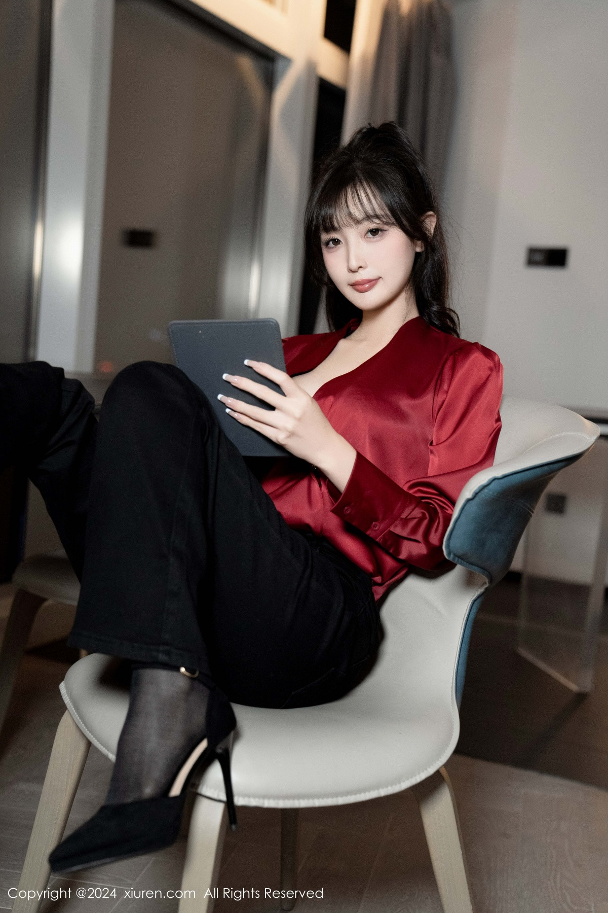 [XiuRen]高清写真图 2024.10.16 No.9299 林星阑 黑丝美腿