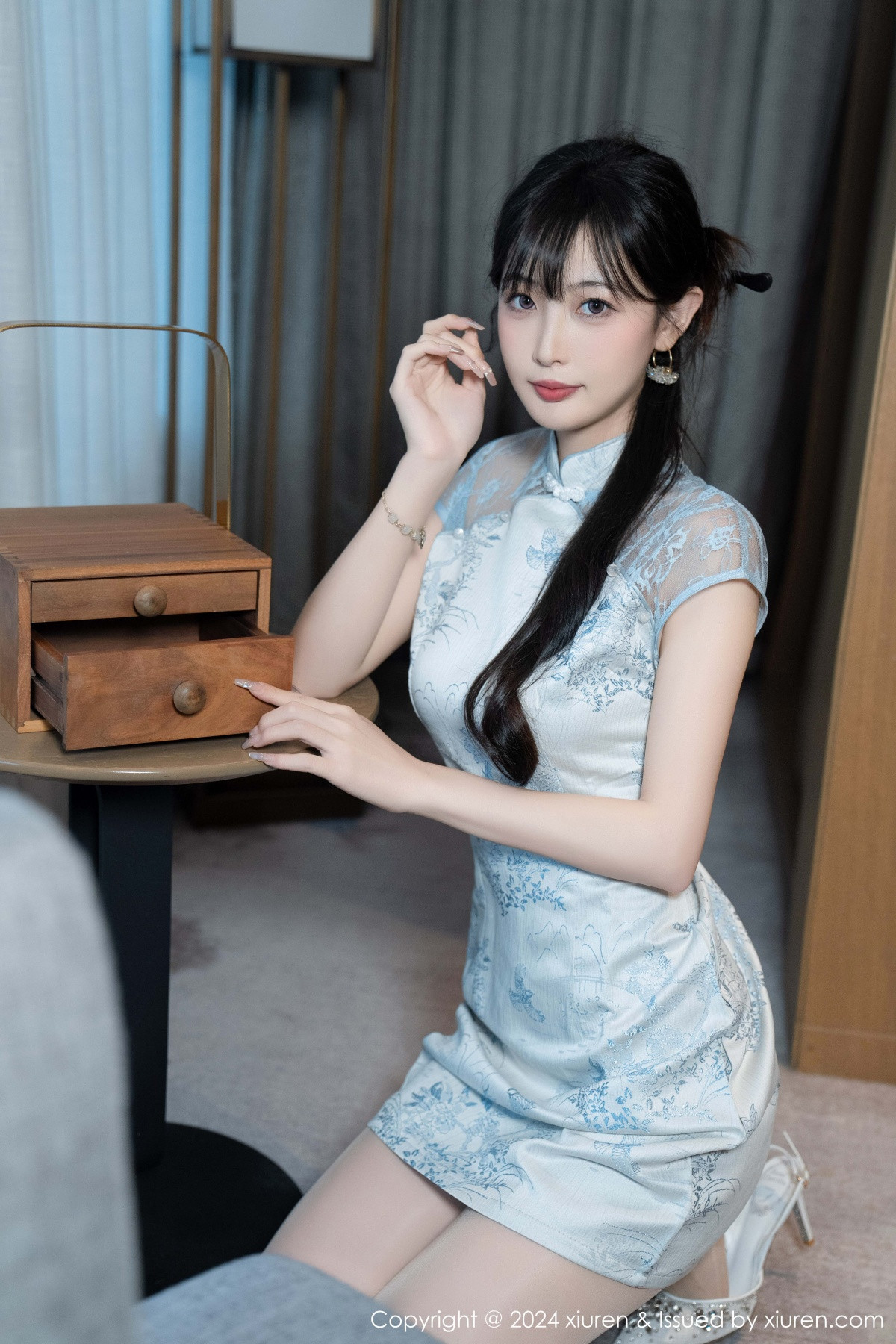 [XiuRen]高清写真图 2024.11.22 No.9487 林星阑 旗袍美腿