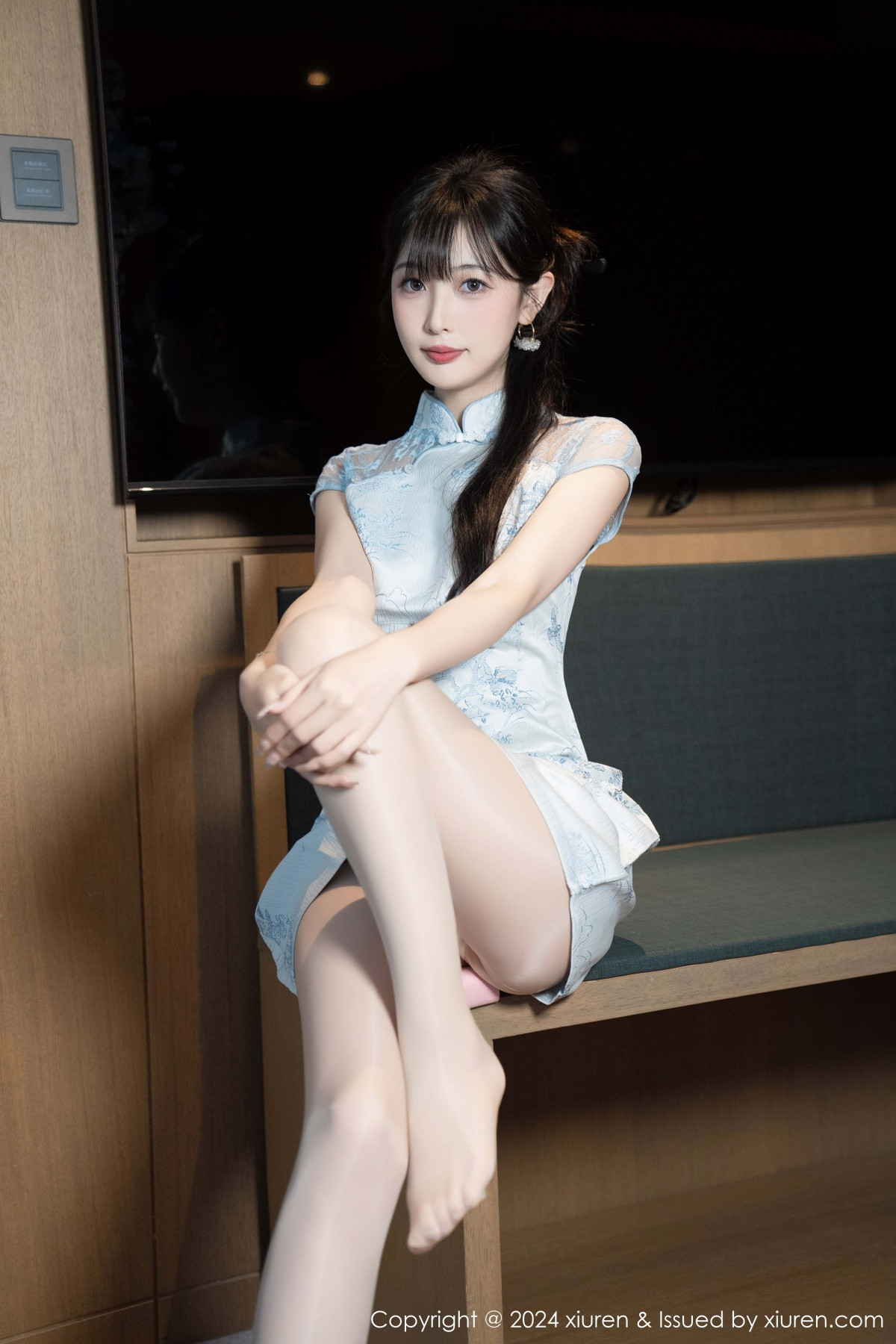 [XiuRen]高清写真图 2024.11.22 No.9487 林星阑 旗袍美腿
