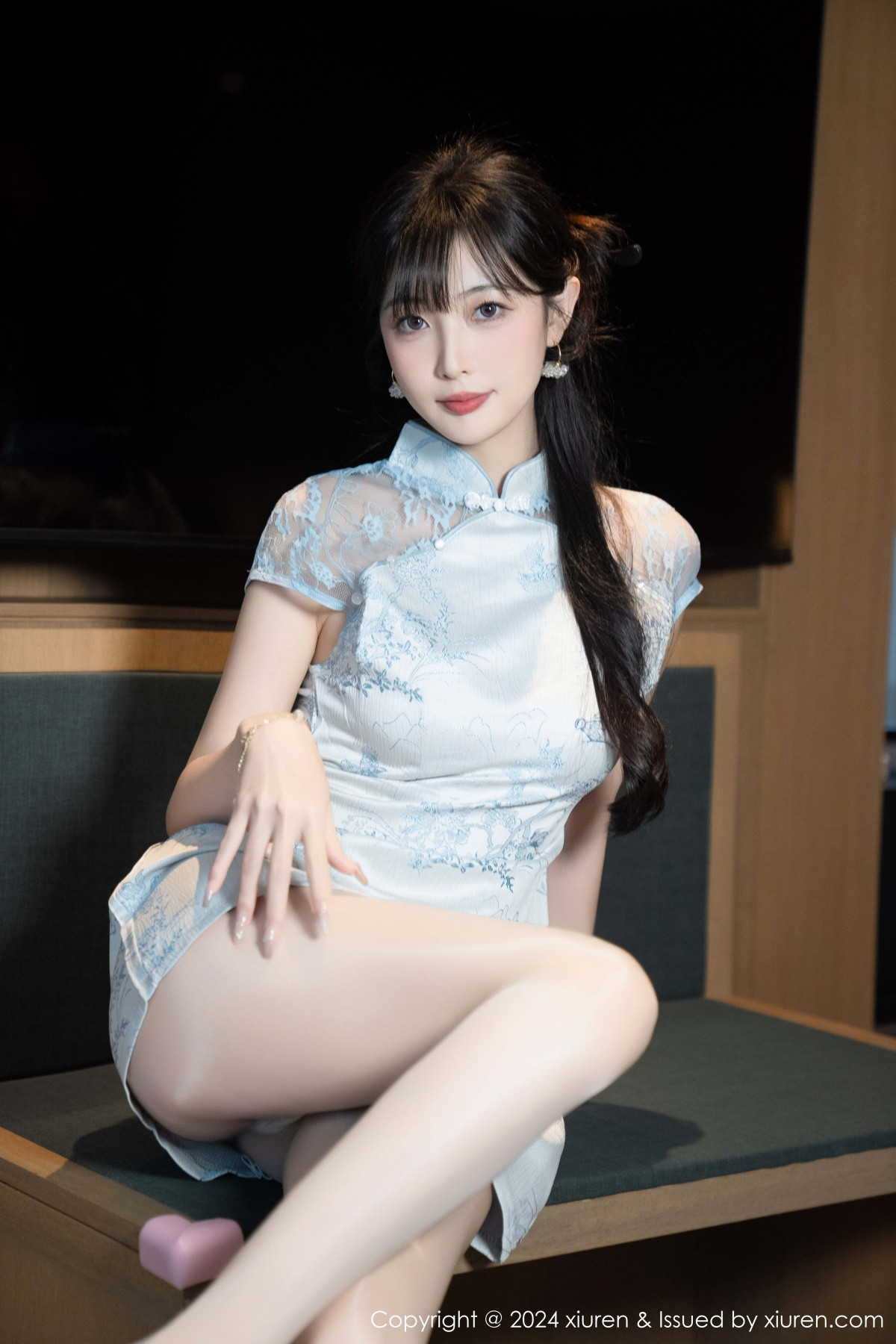 [XiuRen]高清写真图 2024.11.22 No.9487 林星阑 旗袍美腿
