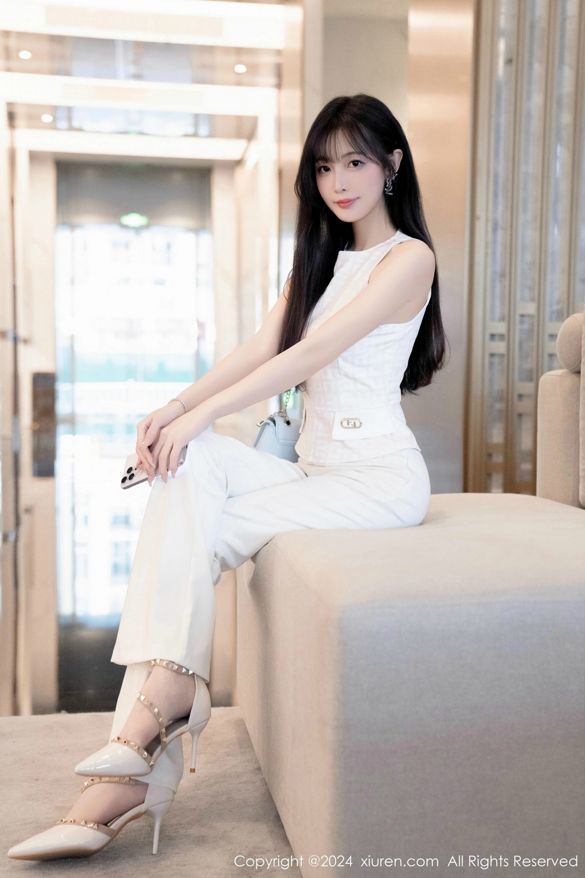 [XiuRen]高清写真图 2024.11.29 No.9528 林星阑 美腿丝袜