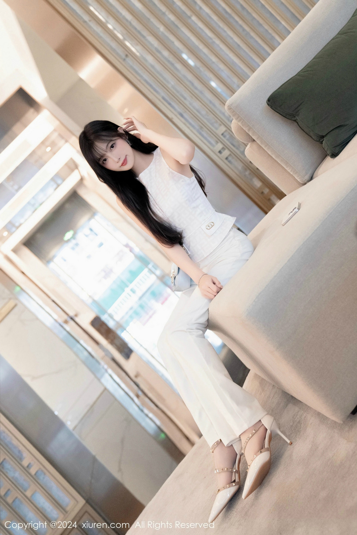 [XiuRen]高清写真图 2024.11.29 No.9528 林星阑 美腿丝袜