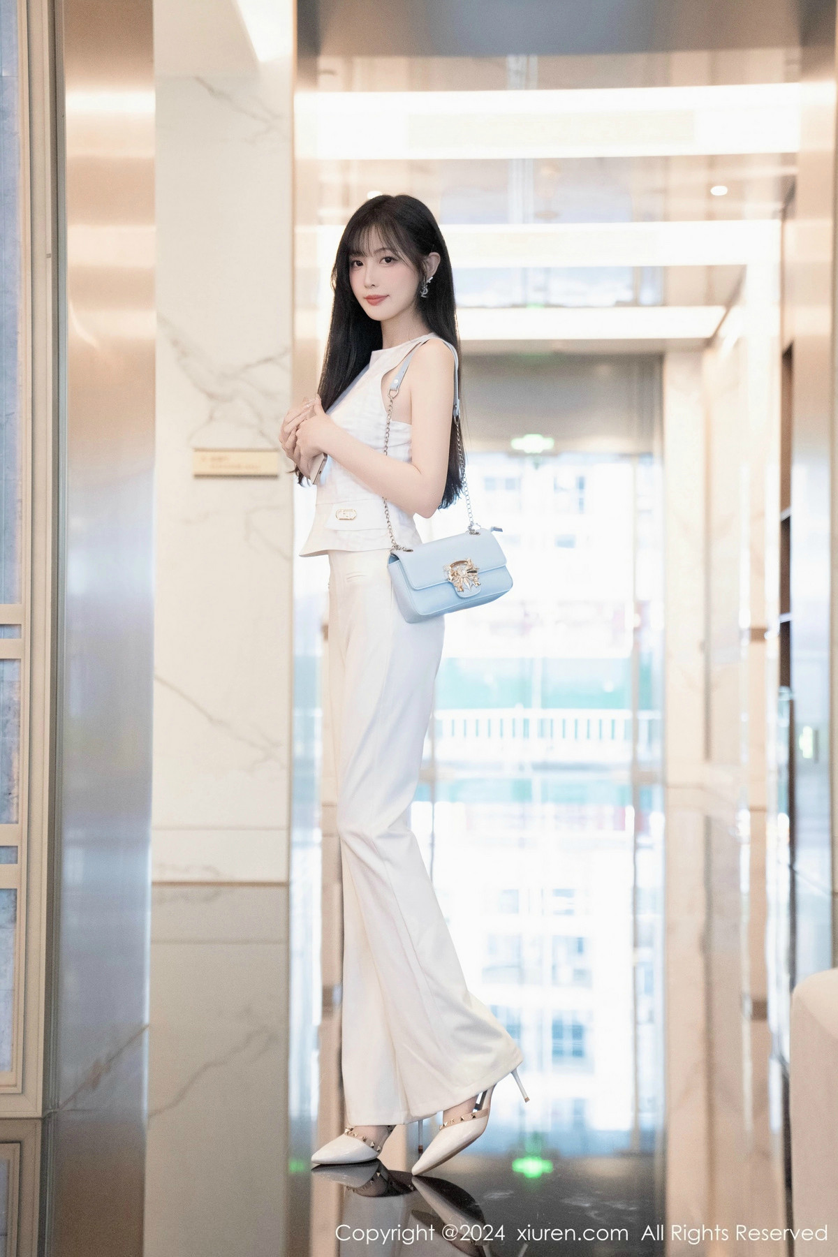 [XiuRen]高清写真图 2024.11.29 No.9528 林星阑 美腿丝袜
