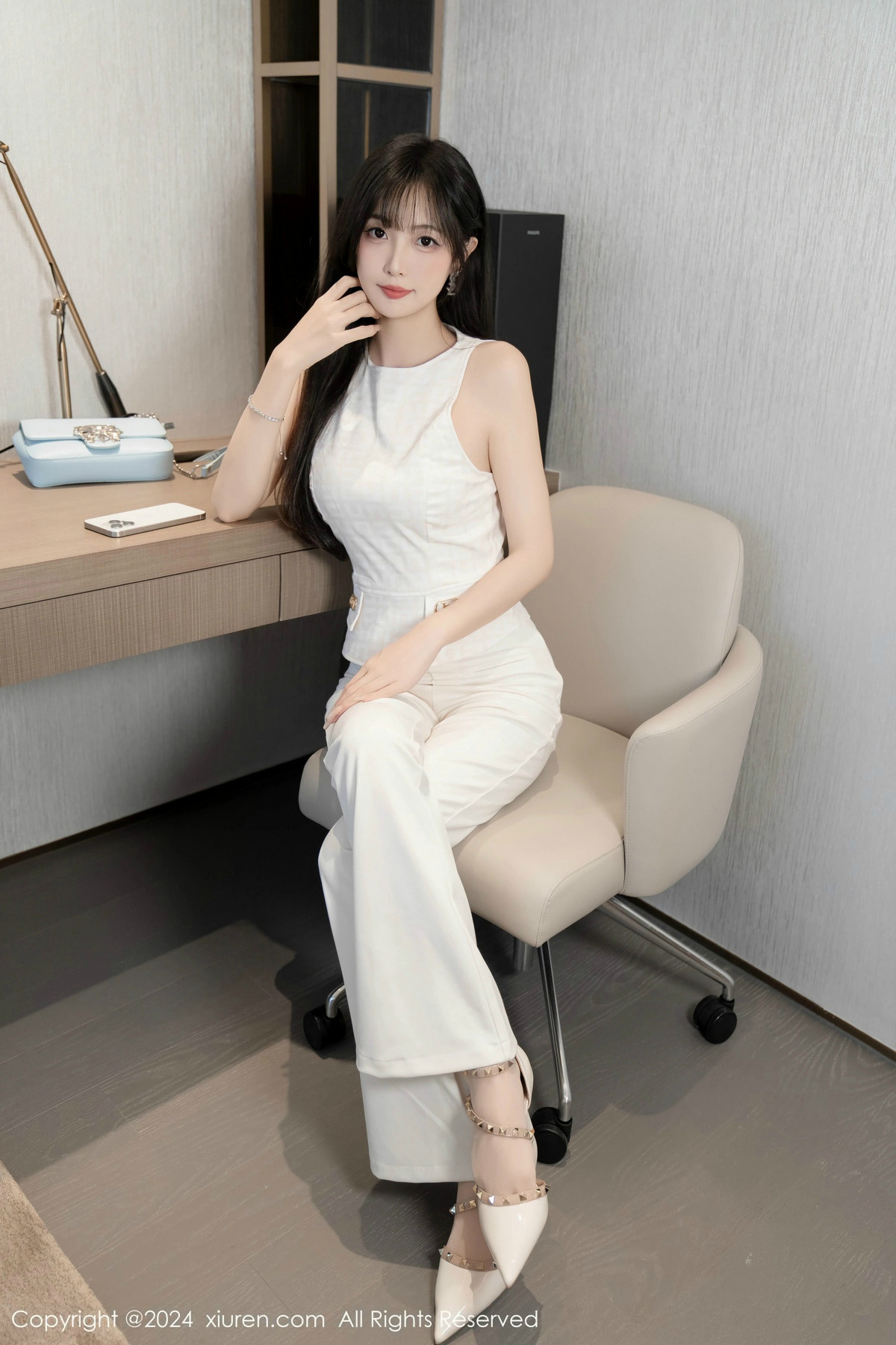 [XiuRen]高清写真图 2024.11.29 No.9528 林星阑 美腿丝袜