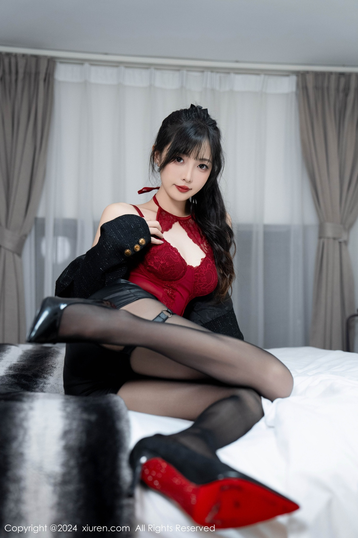 [XiuRen]高清写真图 2024.12.06 No.9561 林星阑 黑丝美腿