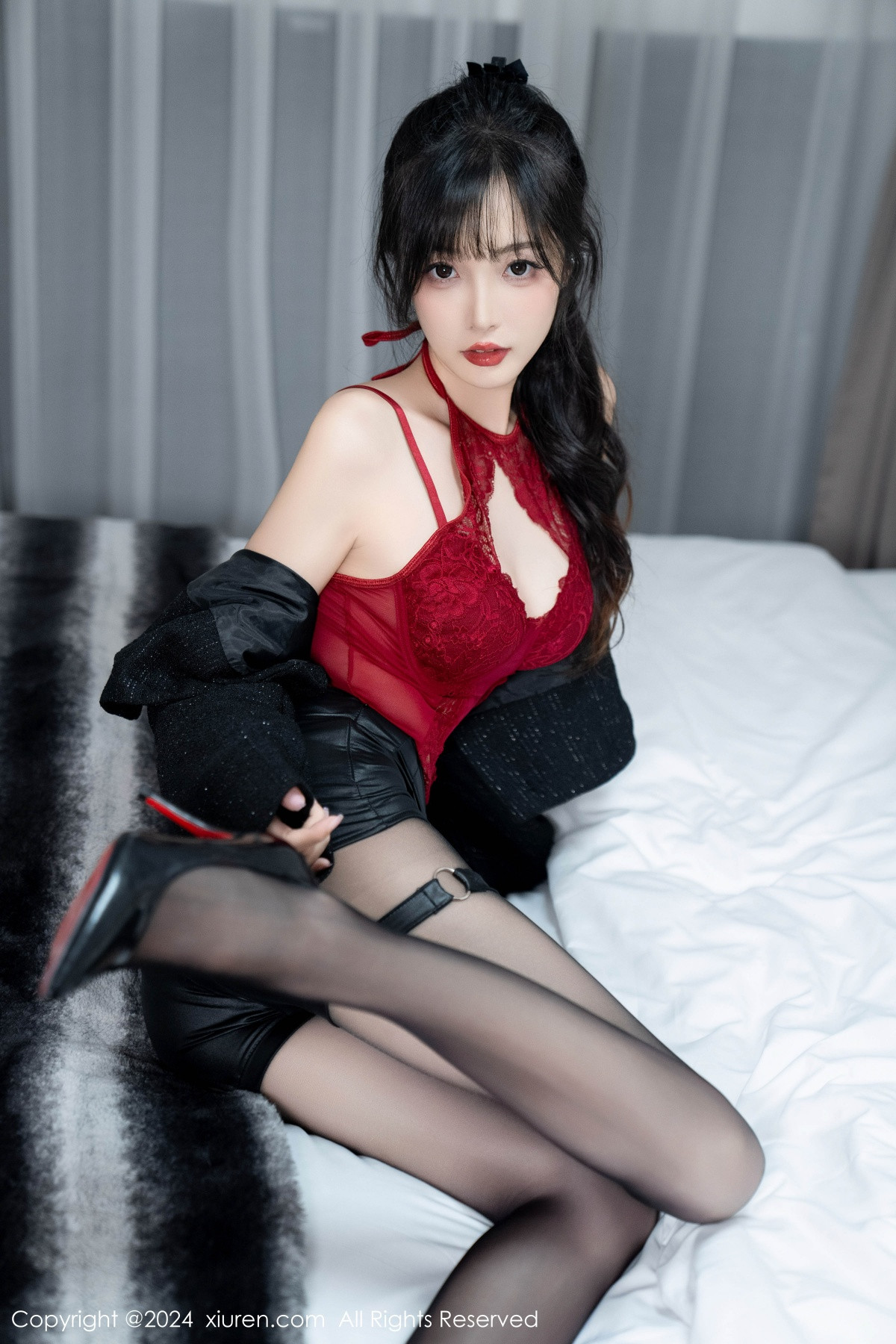 [XiuRen]高清写真图 2024.12.06 No.9561 林星阑 黑丝美腿