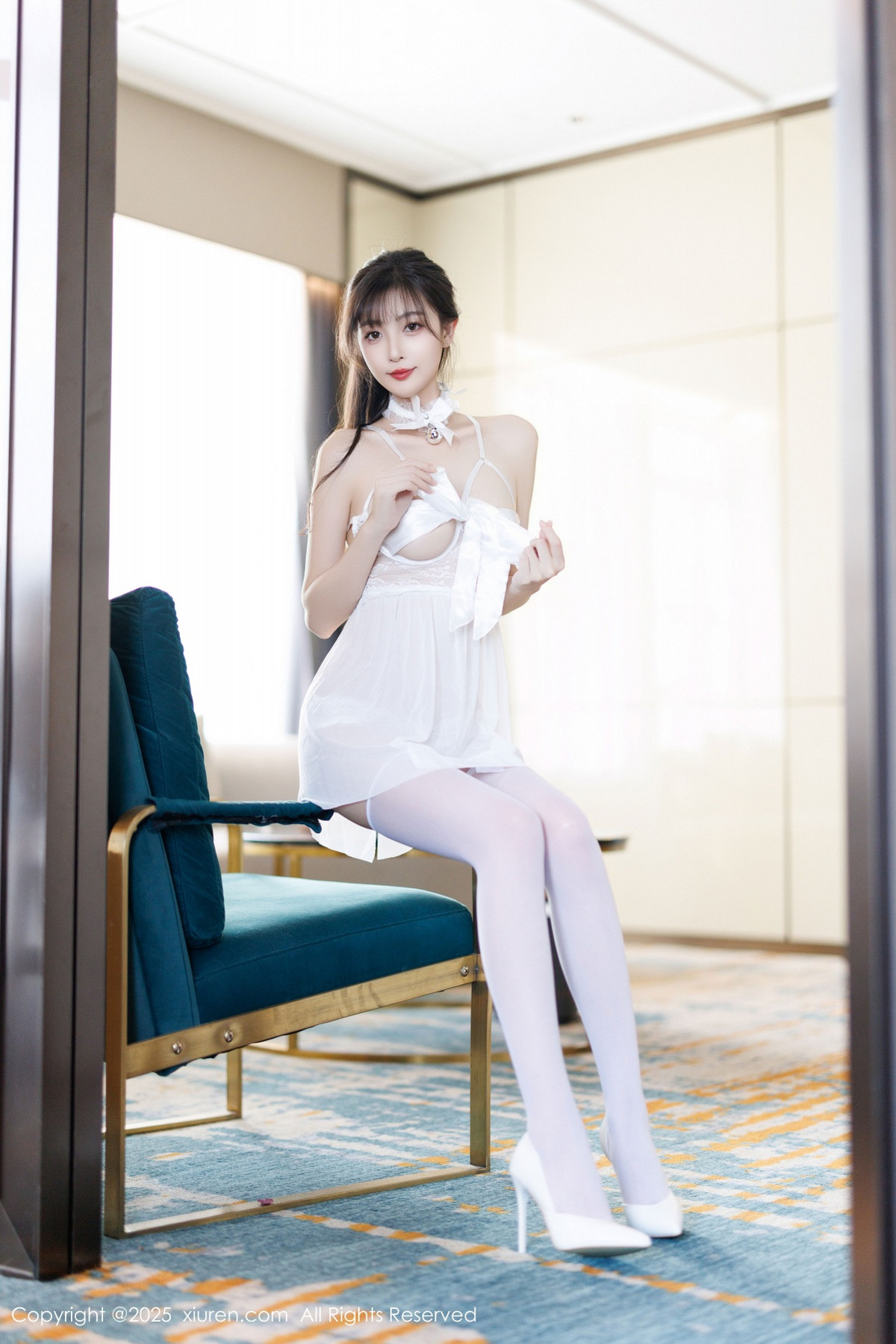 [XiuRen]高清写真图 2025.02.10 No.9863 林星阑 丝袜美腿