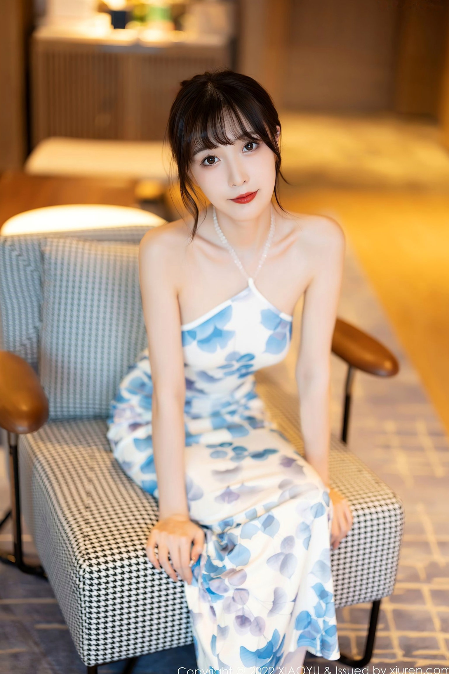 Gallery - XiaoYu语画界 - Painting World -林星阑：清新露肩蓝印花连衣裙，白丝袜美腿私房照，优雅气质女神唯美写实写真语画界 - Painting World 私房照丝袜美腿清新 林星阑女神私房照_秀色女神 - image 12