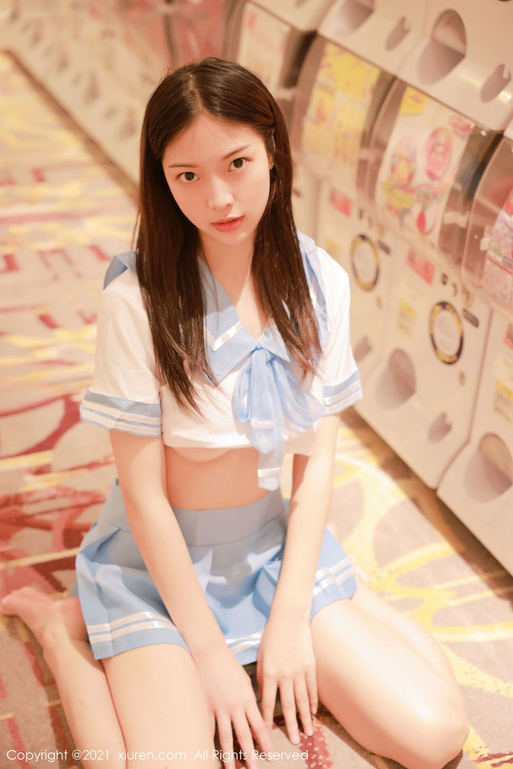 养眼妹子明日花桃桃 水手服室外泳池系列