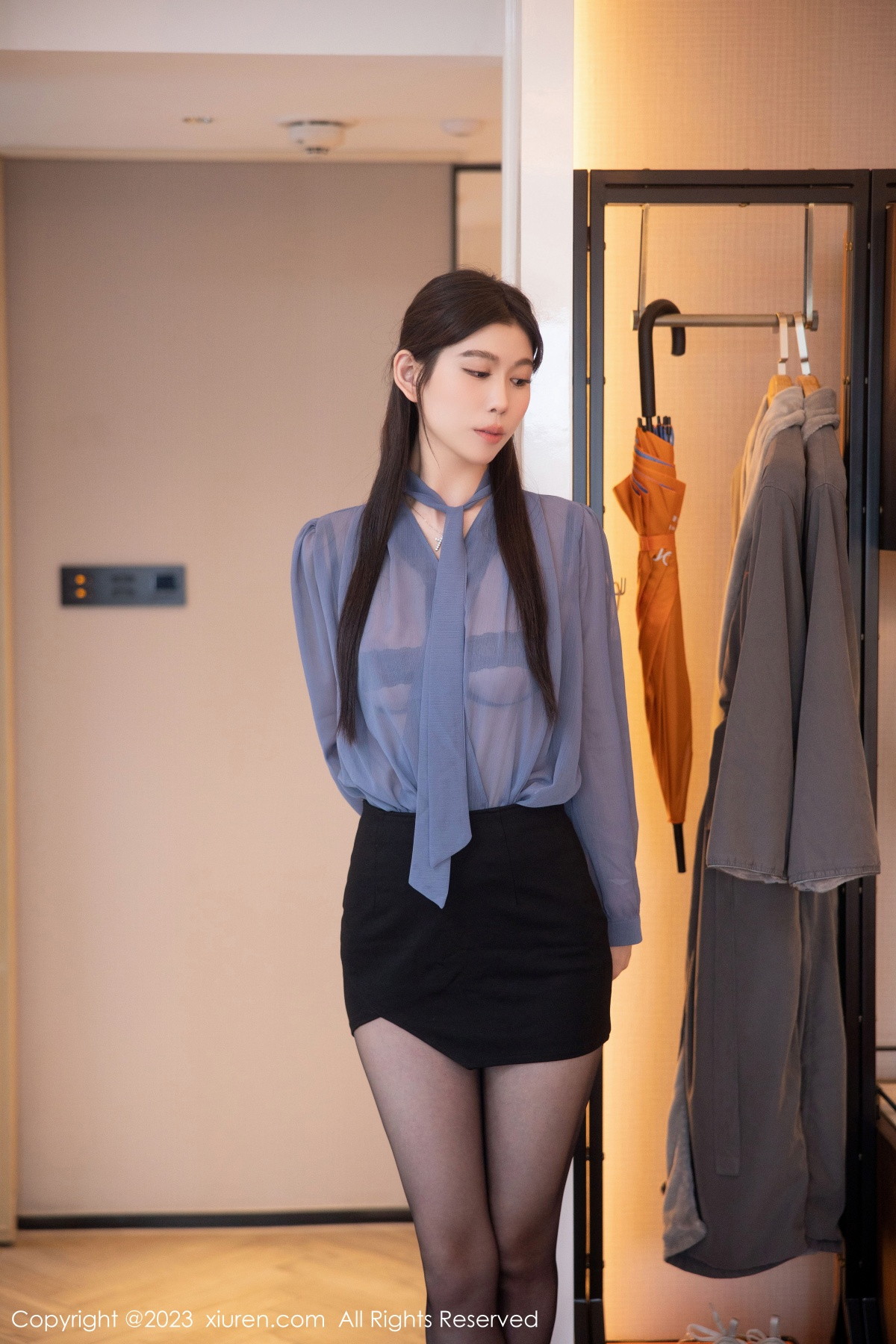 [XiuRen]高清写真图 2023.01.12 No.6122 李雅柔182CM 黑丝美腿