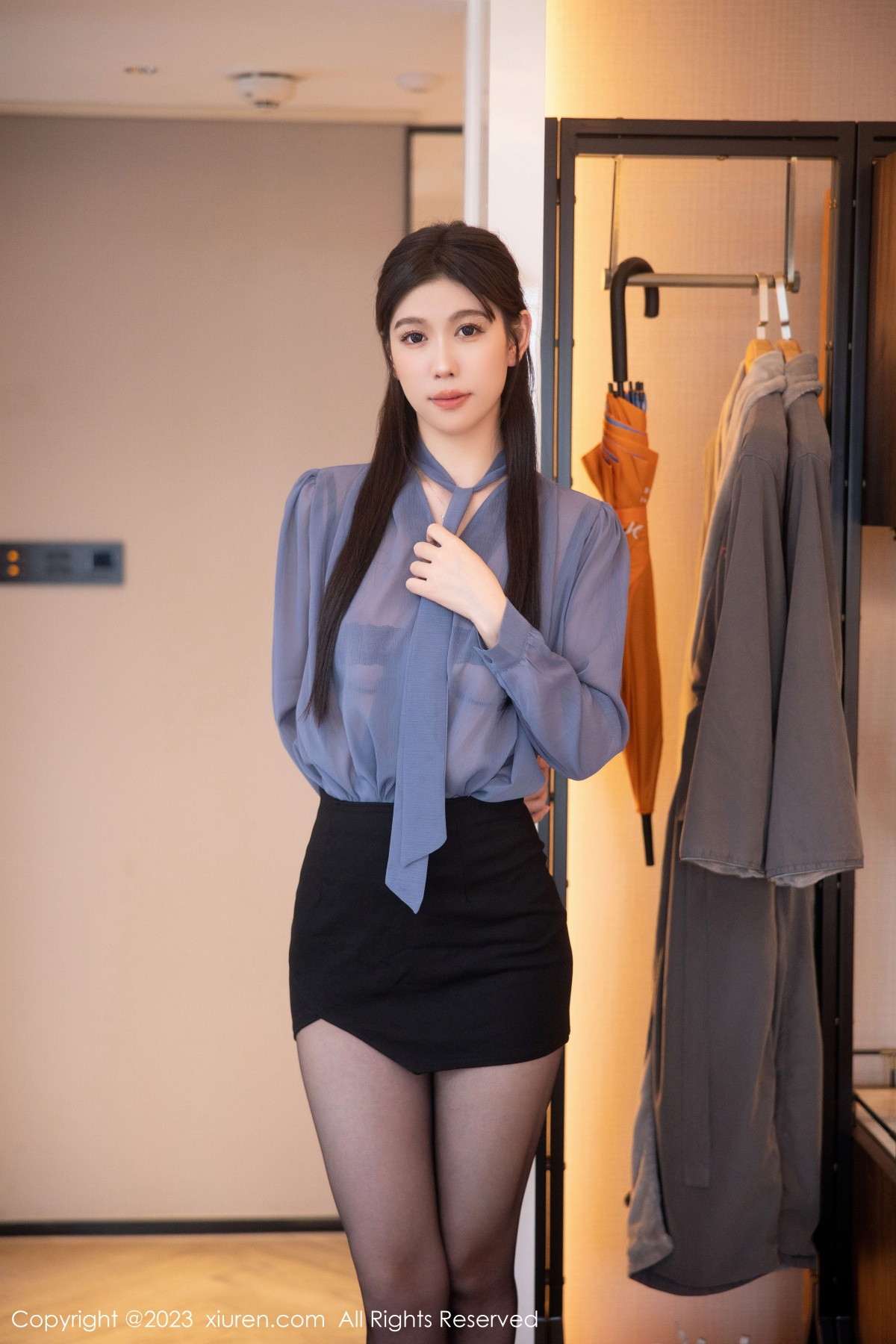 [XiuRen]高清写真图 2023.01.12 No.6122 李雅柔182CM 黑丝美腿
