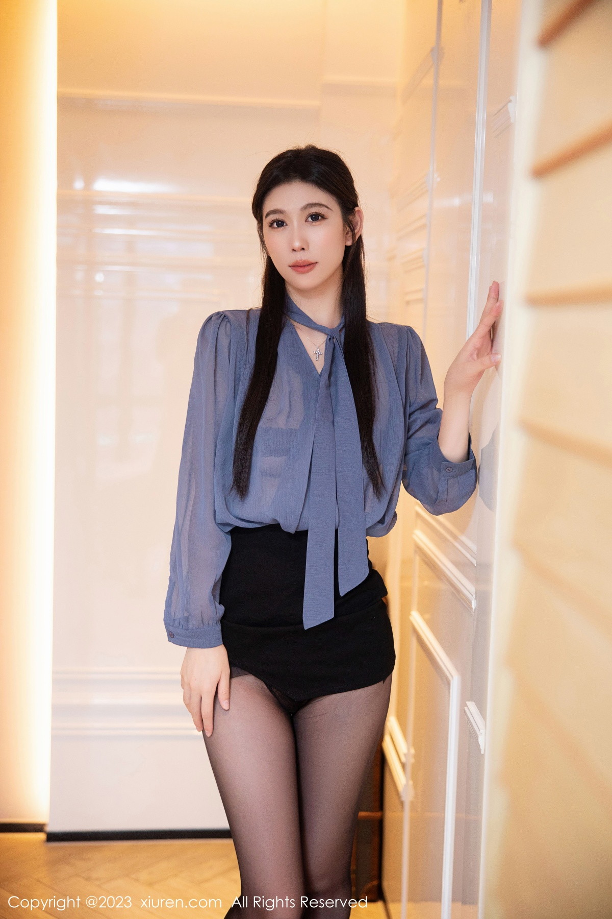 [XiuRen]高清写真图 2023.01.12 No.6122 李雅柔182CM 黑丝美腿