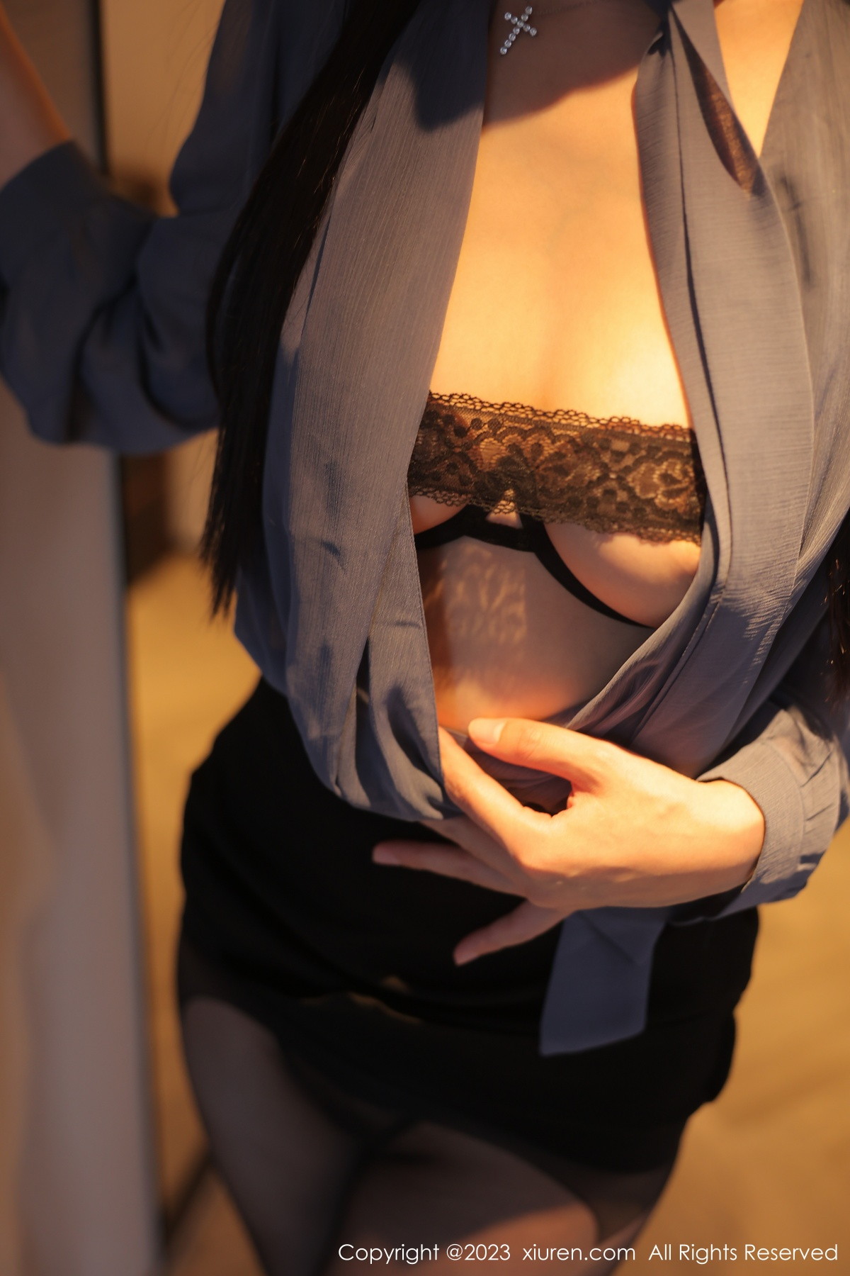 [XiuRen]高清写真图 2023.01.12 No.6122 李雅柔182CM 黑丝美腿