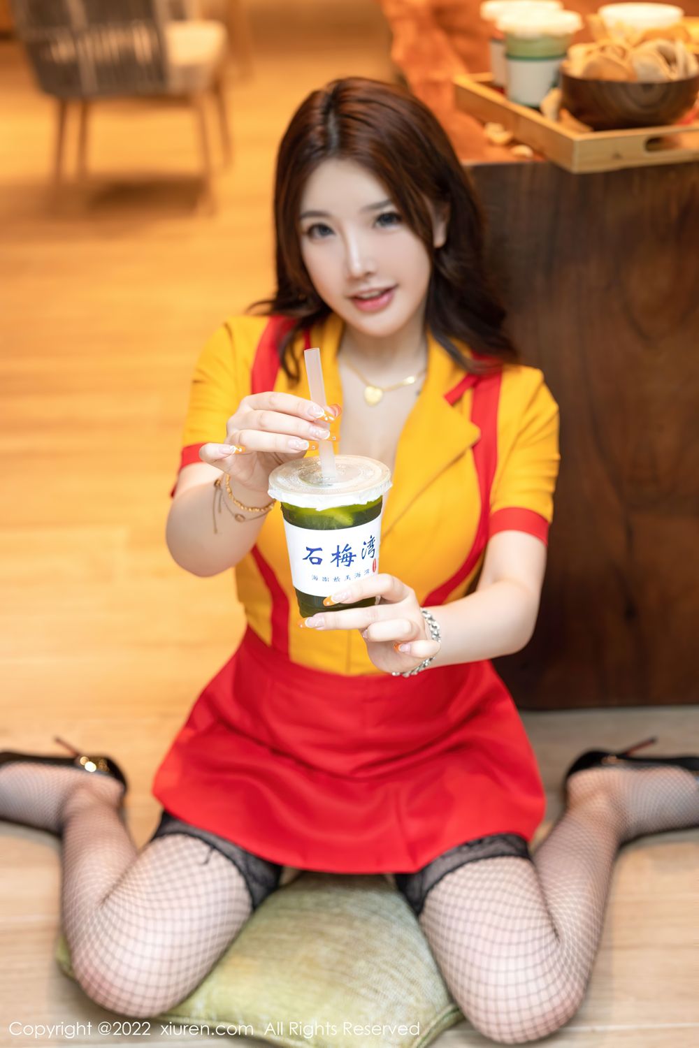 [XiuRen]高清写真图 2022.08.29 No.5509 小海臀Rena