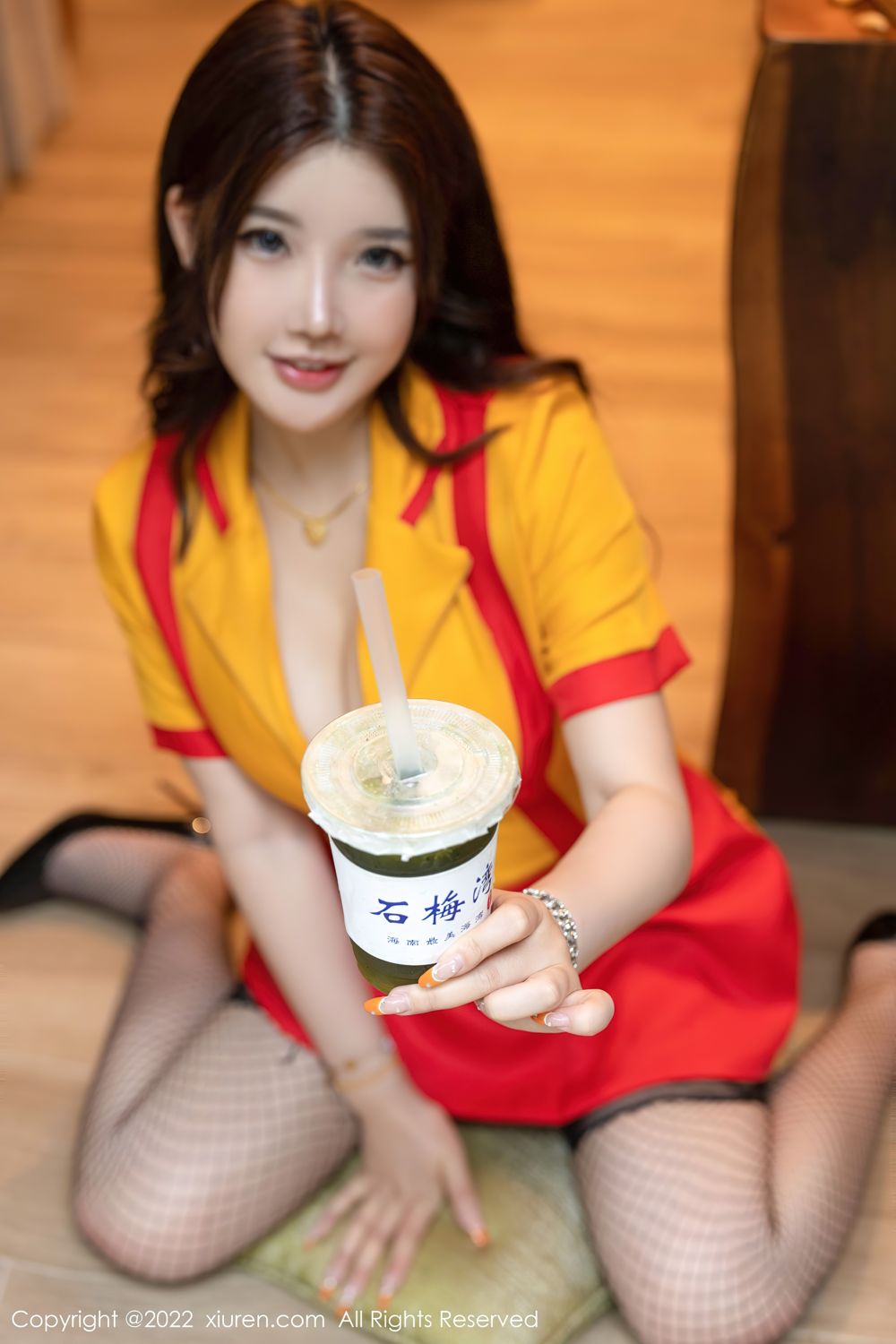 [XiuRen]高清写真图 2022.08.29 No.5509 小海臀Rena