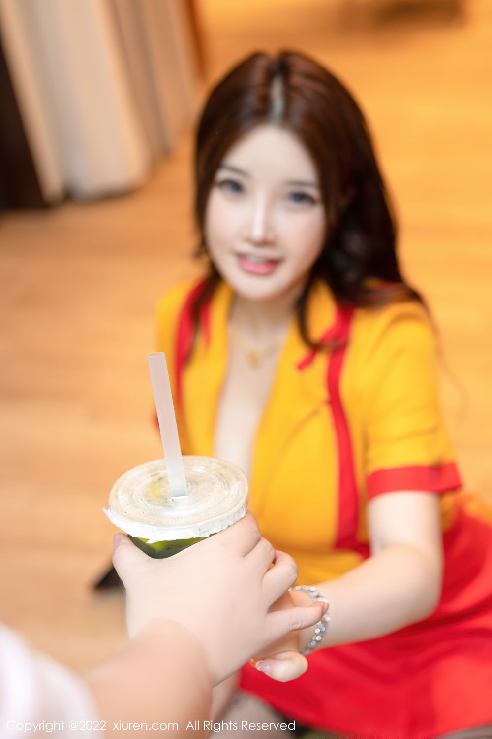 [XiuRen]高清写真图 2022.08.29 No.5509 小海臀Rena