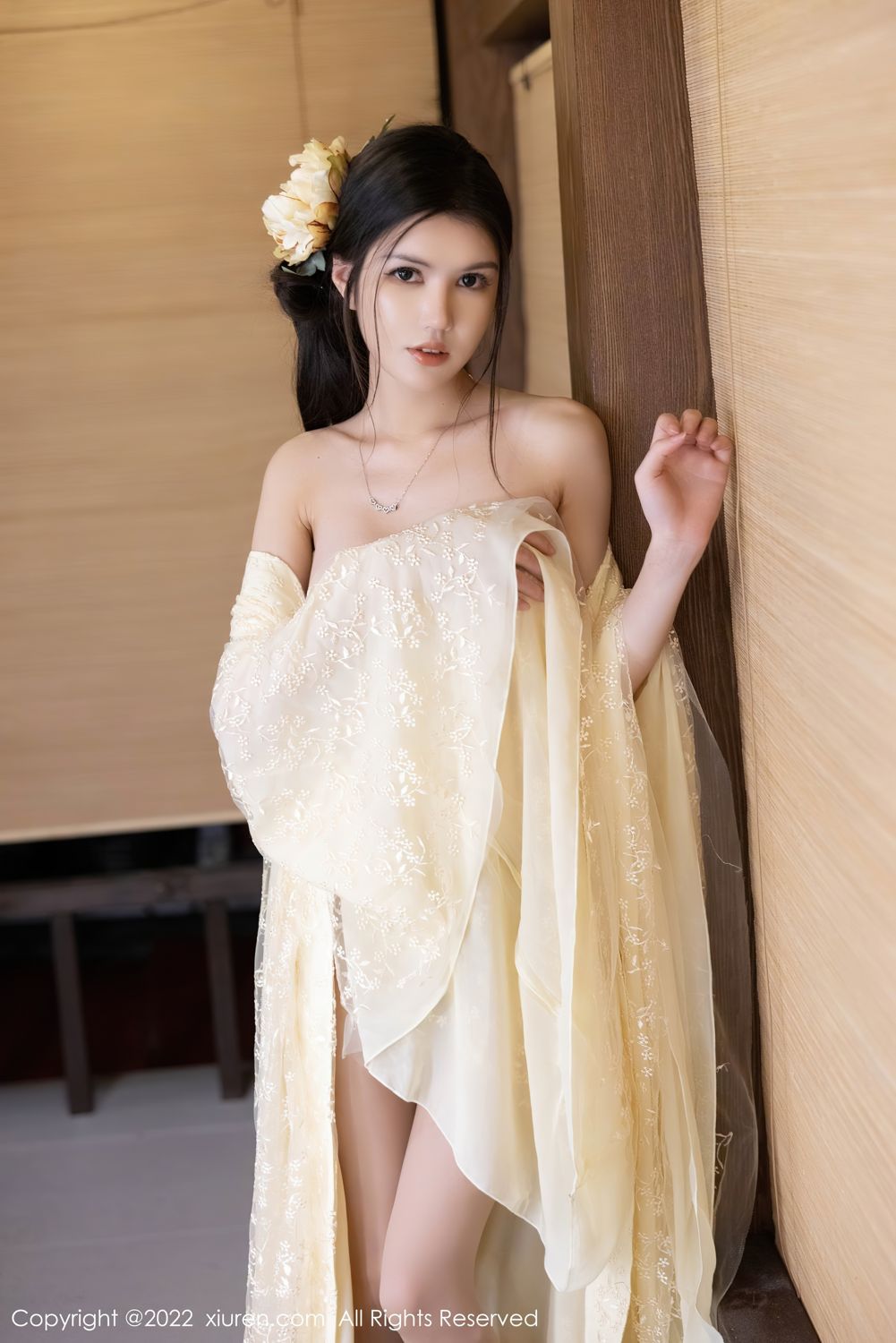 [XiuRen]高清写真图 2022.08.04 No.5387 媛媛酱belle