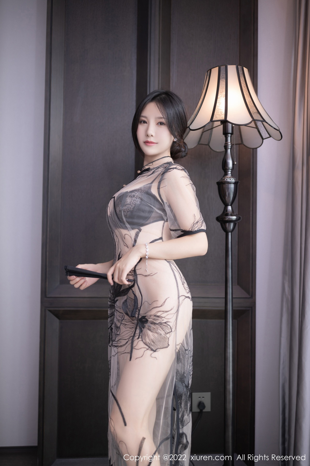 [XiuRen]高清写真图 2022.11.09 No.5830 利世 旗袍美腿