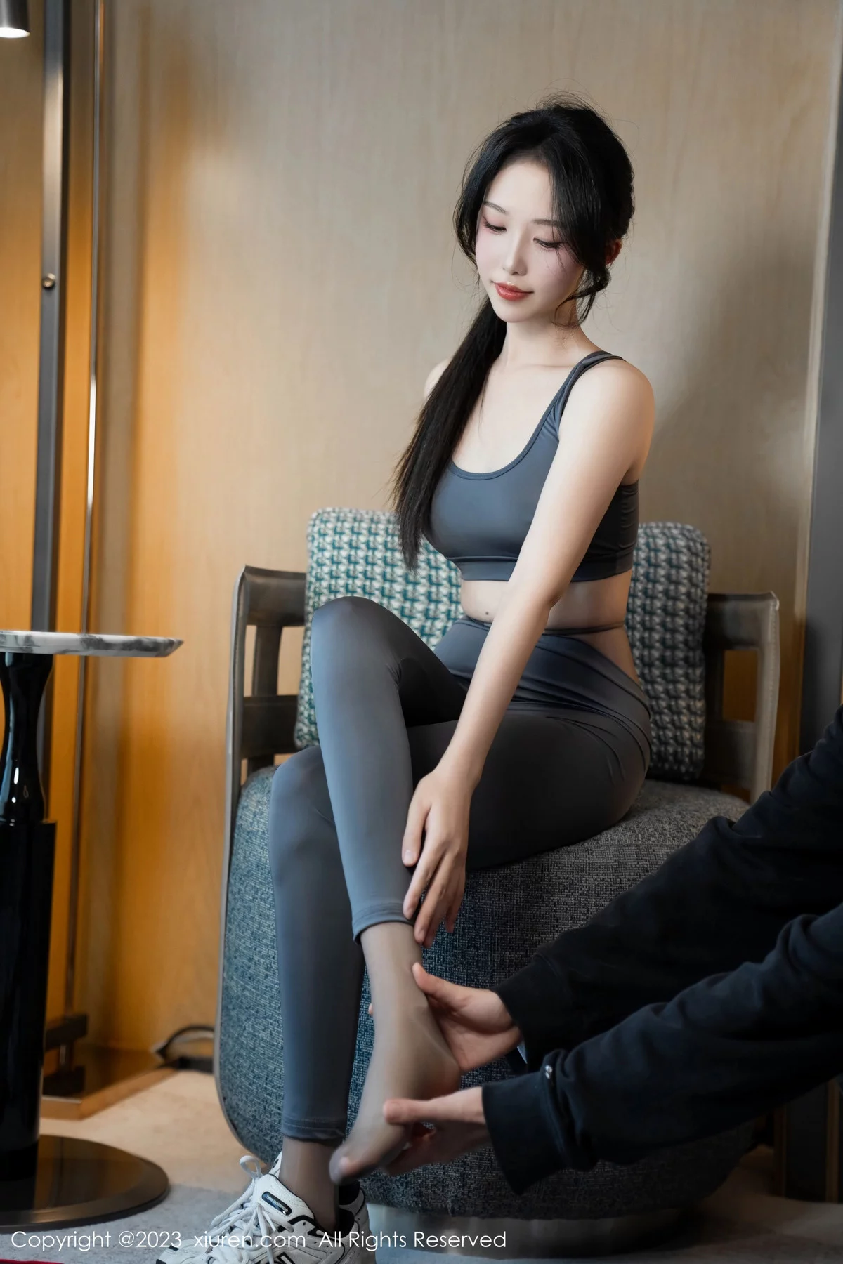 [XiuRen]高清写真图 2023.12.28 No.7882 利世 美腿丝袜