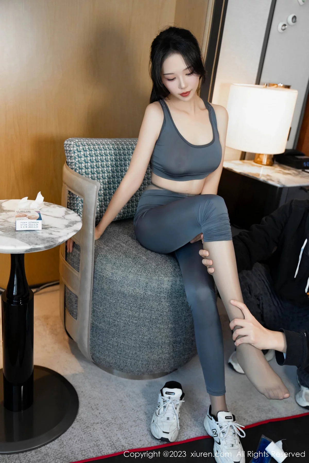 [XiuRen]高清写真图 2023.12.28 No.7882 利世 美腿丝袜