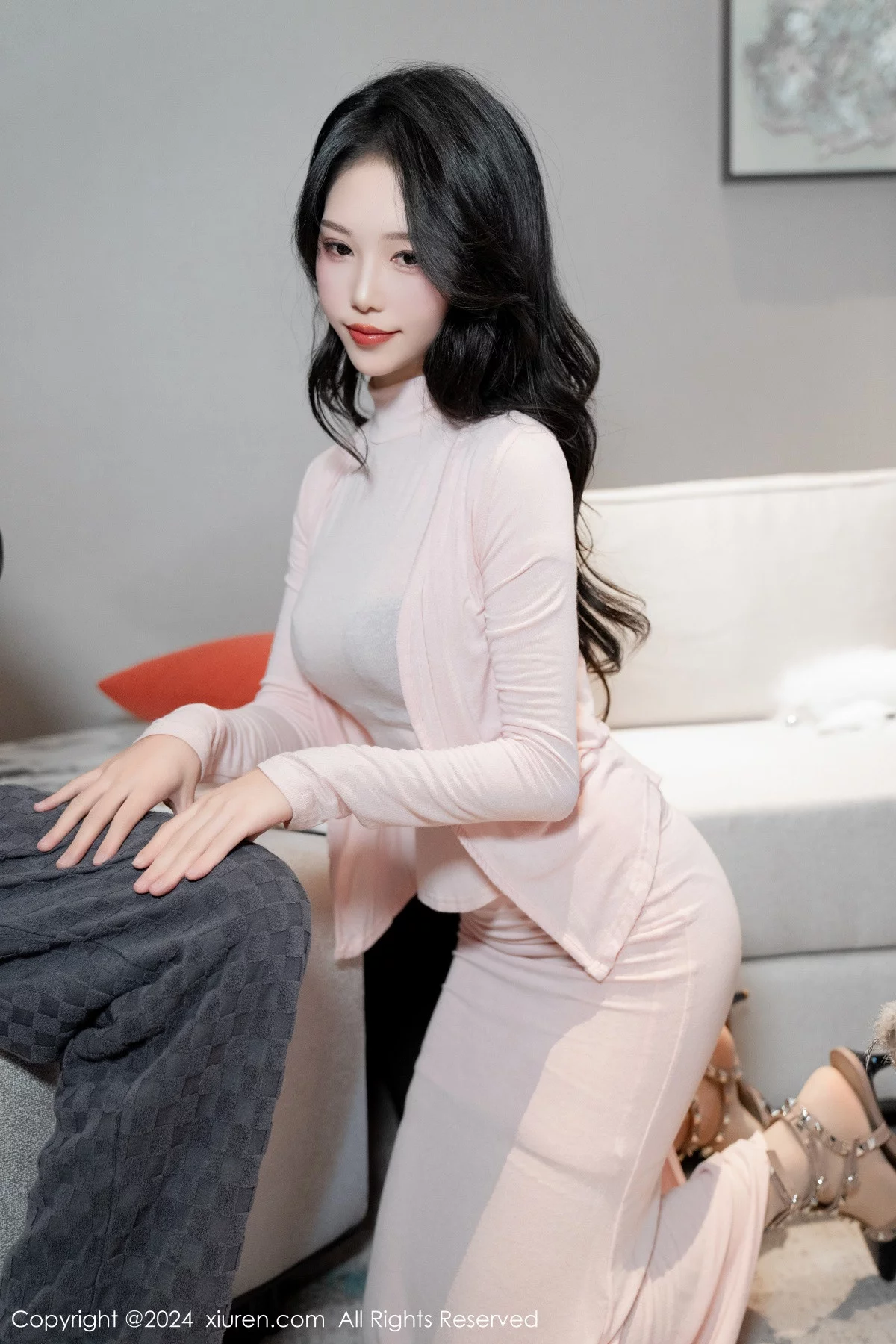 [XiuRen]高清写真图 2024.01.11 No.7945 利世 丝袜美腿