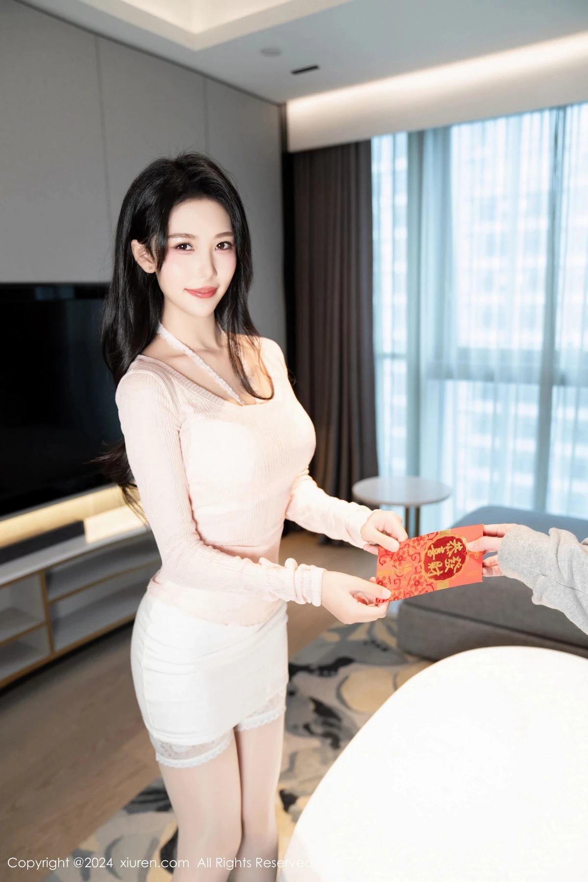 [XiuRen]高清写真图 2024.02.07 No.8086 利世 丝袜性感